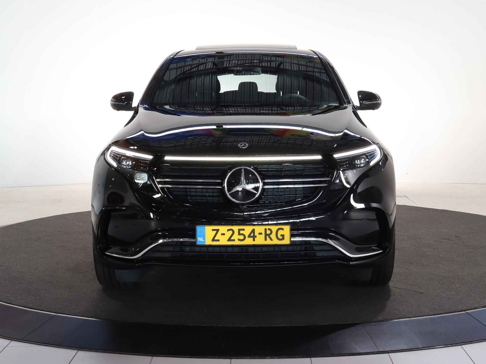 Mercedes-Benz EQC 400 4MATIC AMG Line 80 kWh | Schuifdak | 360 camera | Adaptive cruise control | Trekhaak | Memory stoelen | 21" | - 4/27