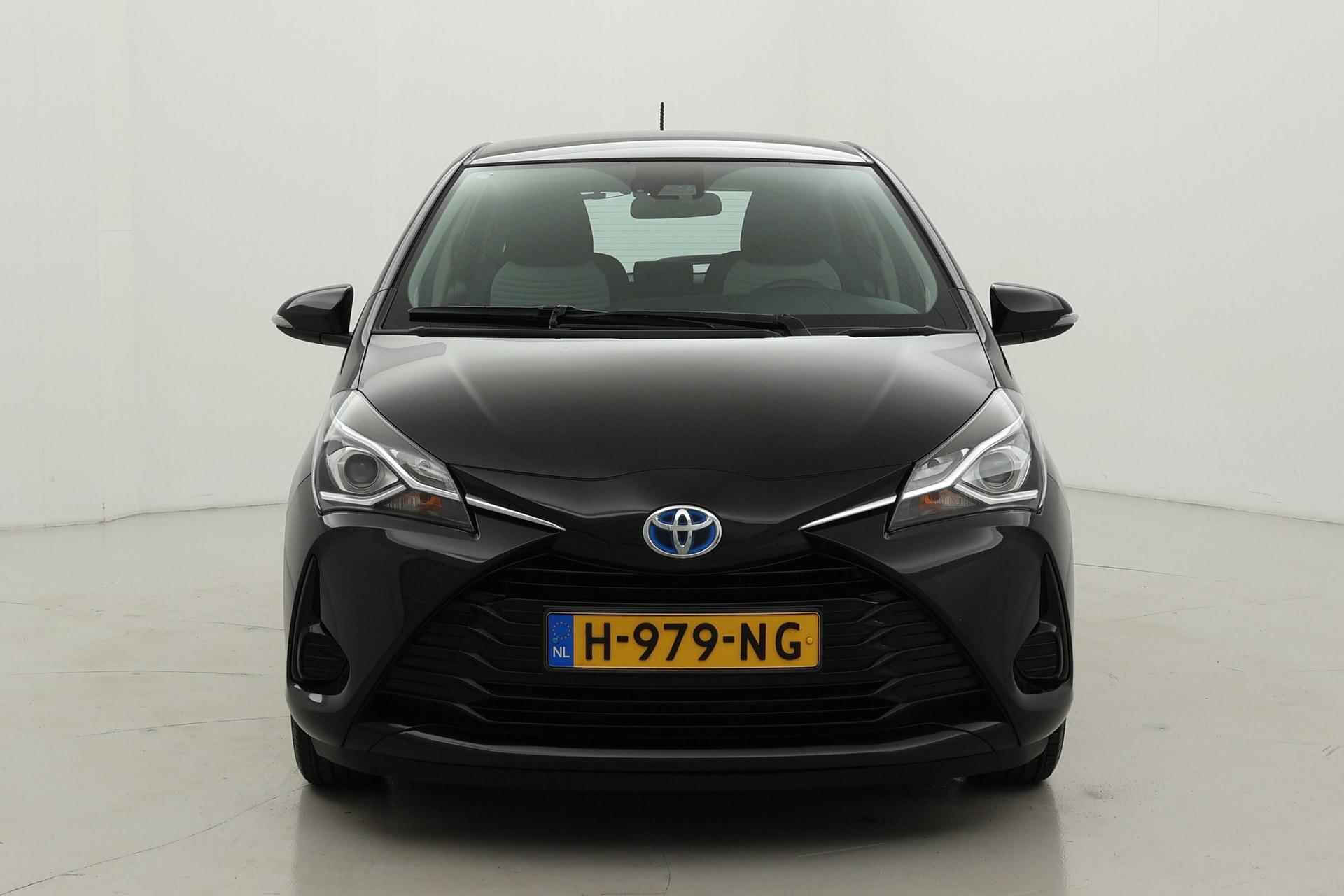 Toyota Yaris 1.5 Hybrid Active | Navigatie | Camera | Clima | Cruise Control - 11/33