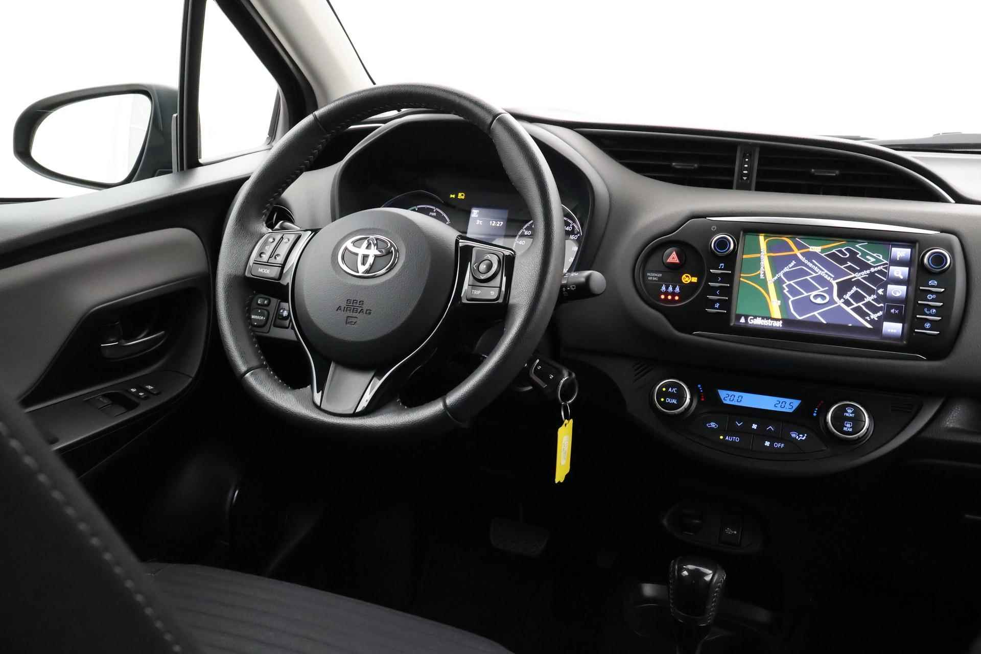 Toyota Yaris 1.5 Hybrid Active | Navigatie | Camera | Clima | Cruise Control - 19/33