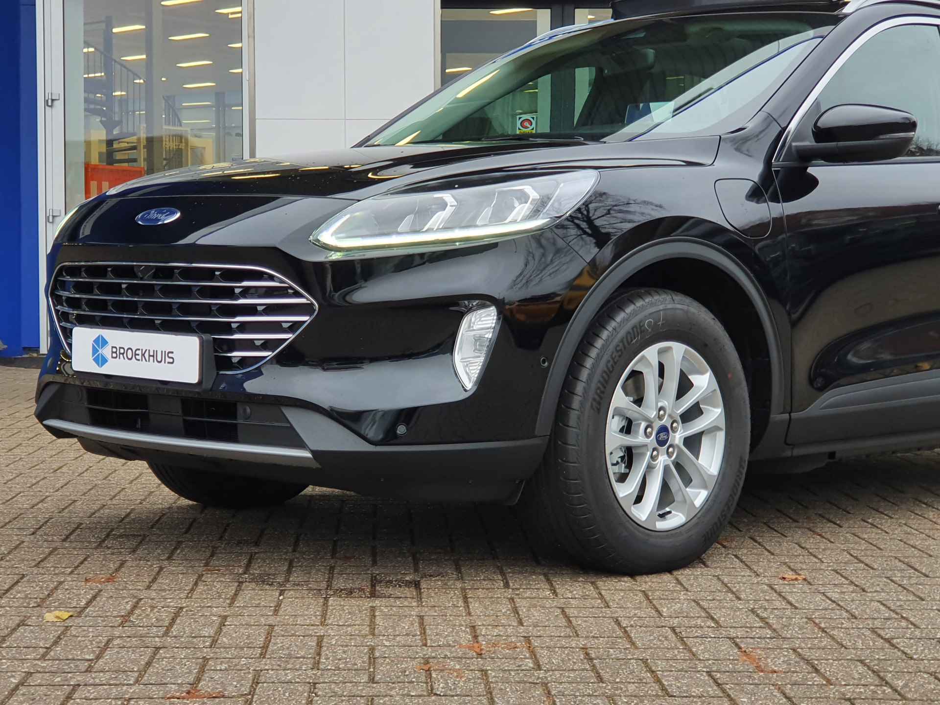 Ford Kuga 2.5 PHEV Titanium | AGR-Stoelen | Panoramadak | Elek Trekhaak! | Technology Pack - 3/40