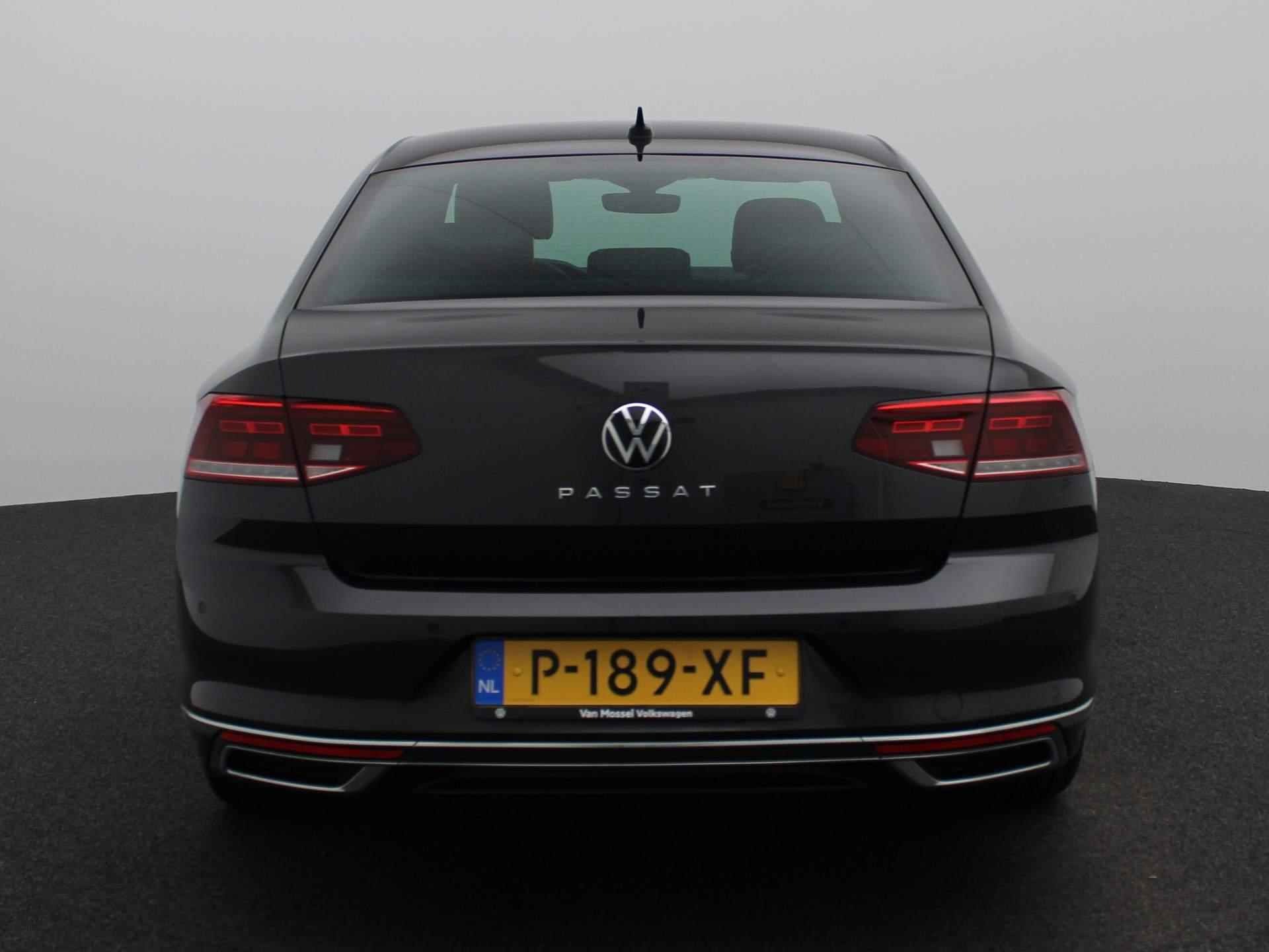 Volkswagen Passat 1.5 TSI Comfort Business | ECC | NAVI | LMV | HALF-LEDER | PDC | LED | - 5/45