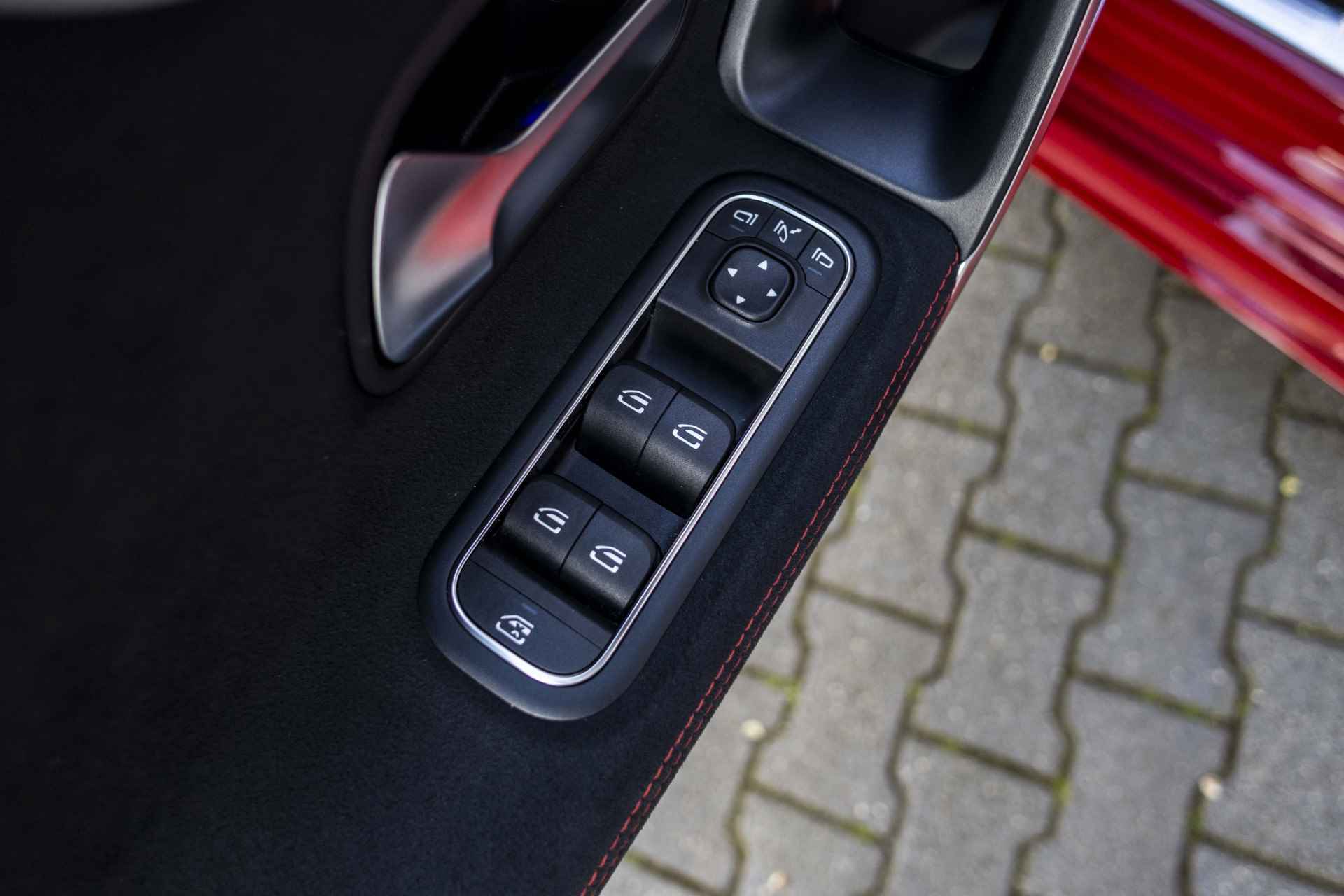 Mercedes-Benz CLA-Klasse Shooting Brake 200 Business Solution AMG | NL Auto | Ambient | Keyless | Carplay | DAB - 22/40