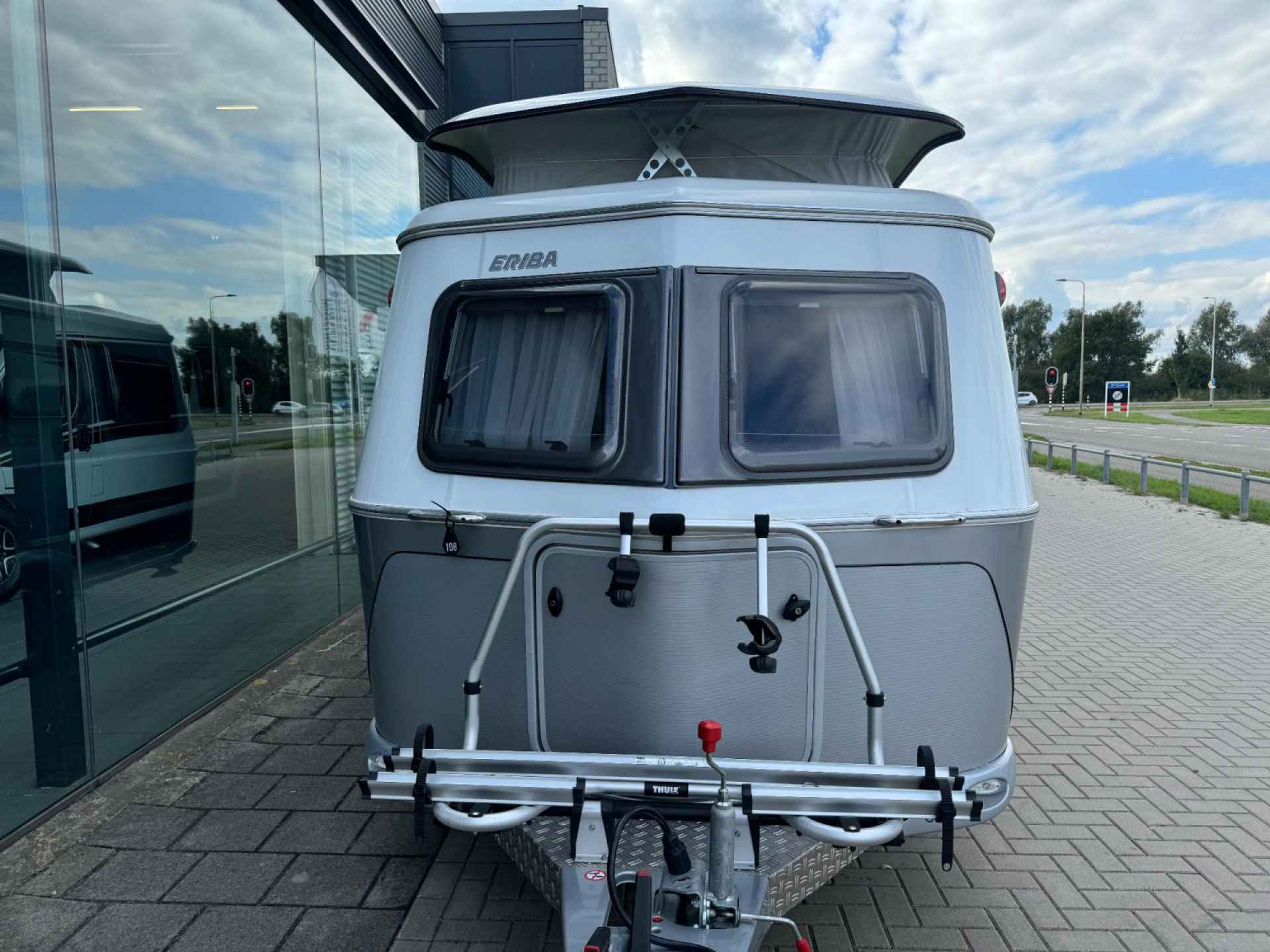 Eriba Touring Troll 530 60 Edition Voortent INCL. STALLING - 17/17