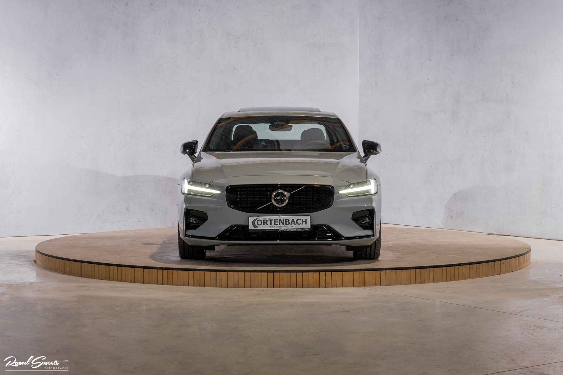 Volvo S60 2.0 B5 AWD Ultimate Dark | R-Design | Google | Apple carplay | Memory stoelen | Premium audio | - 6/57