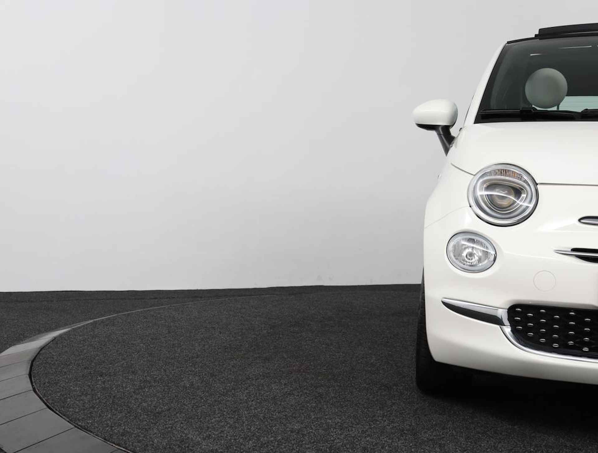 Fiat 500 C 1.0 Hybrid Dolcevita Cabriolet - 26/51