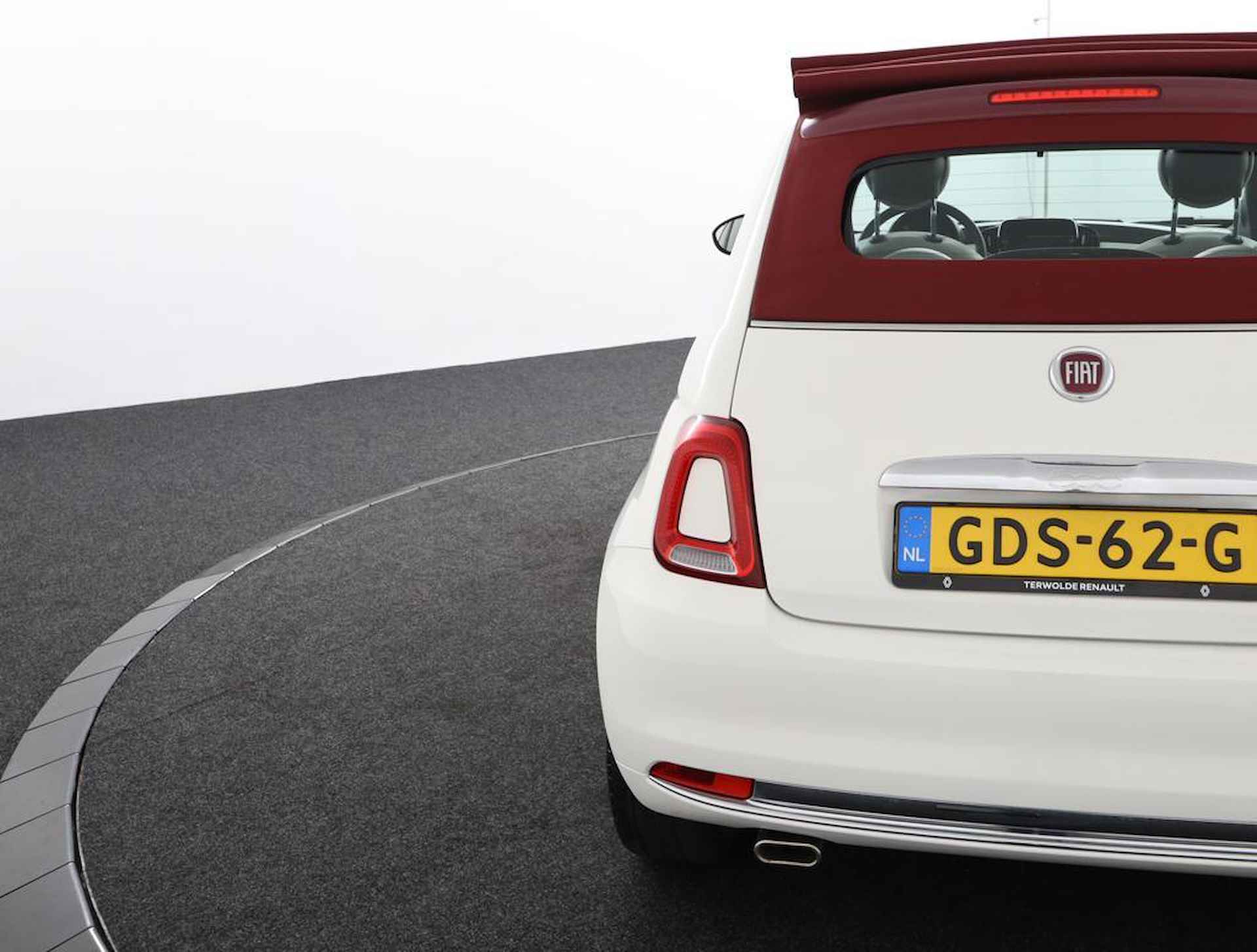 Fiat 500 C 1.0 Hybrid Dolcevita Cabriolet - 33/51