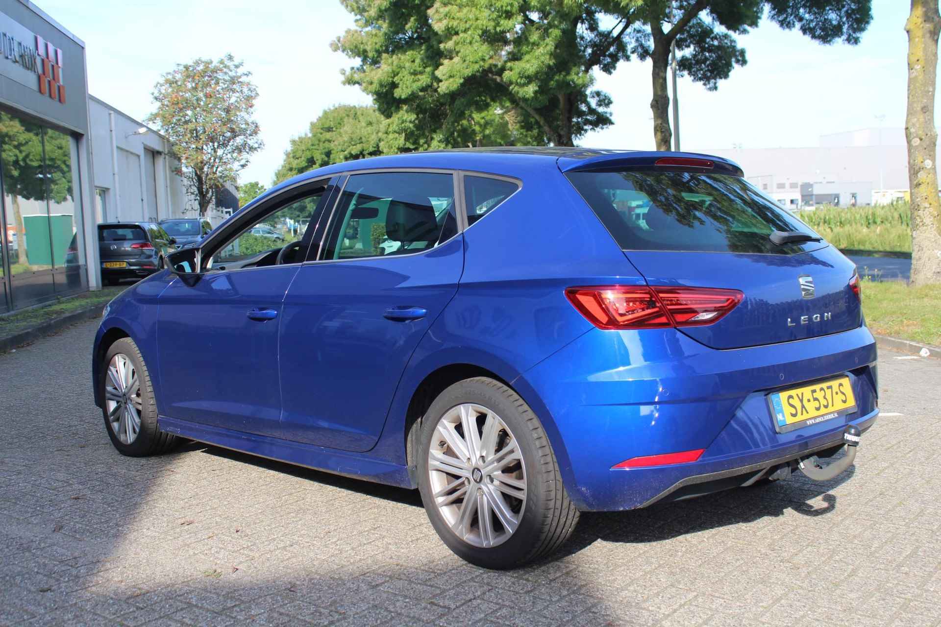 SEAT Leon 1.6 TDI DSG Xcellence Business Intense - 7/17