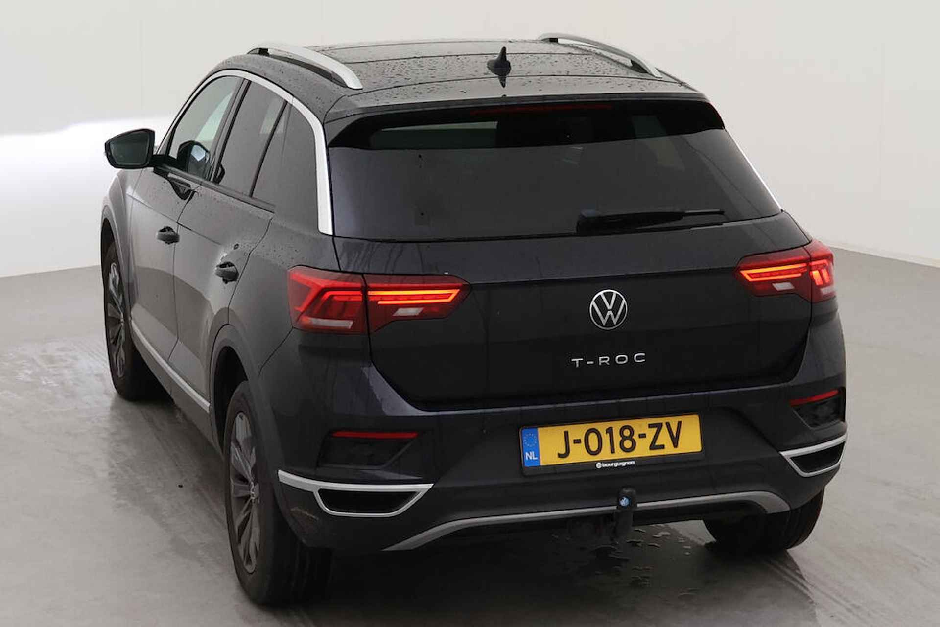 Volkswagen T-Roc 1.5 TSI 150PK Sport / Panoramadak / Digitale Cockpit / Elektrische Achterklep / Alarmsysteem / LED / Trekhaak - 9/19