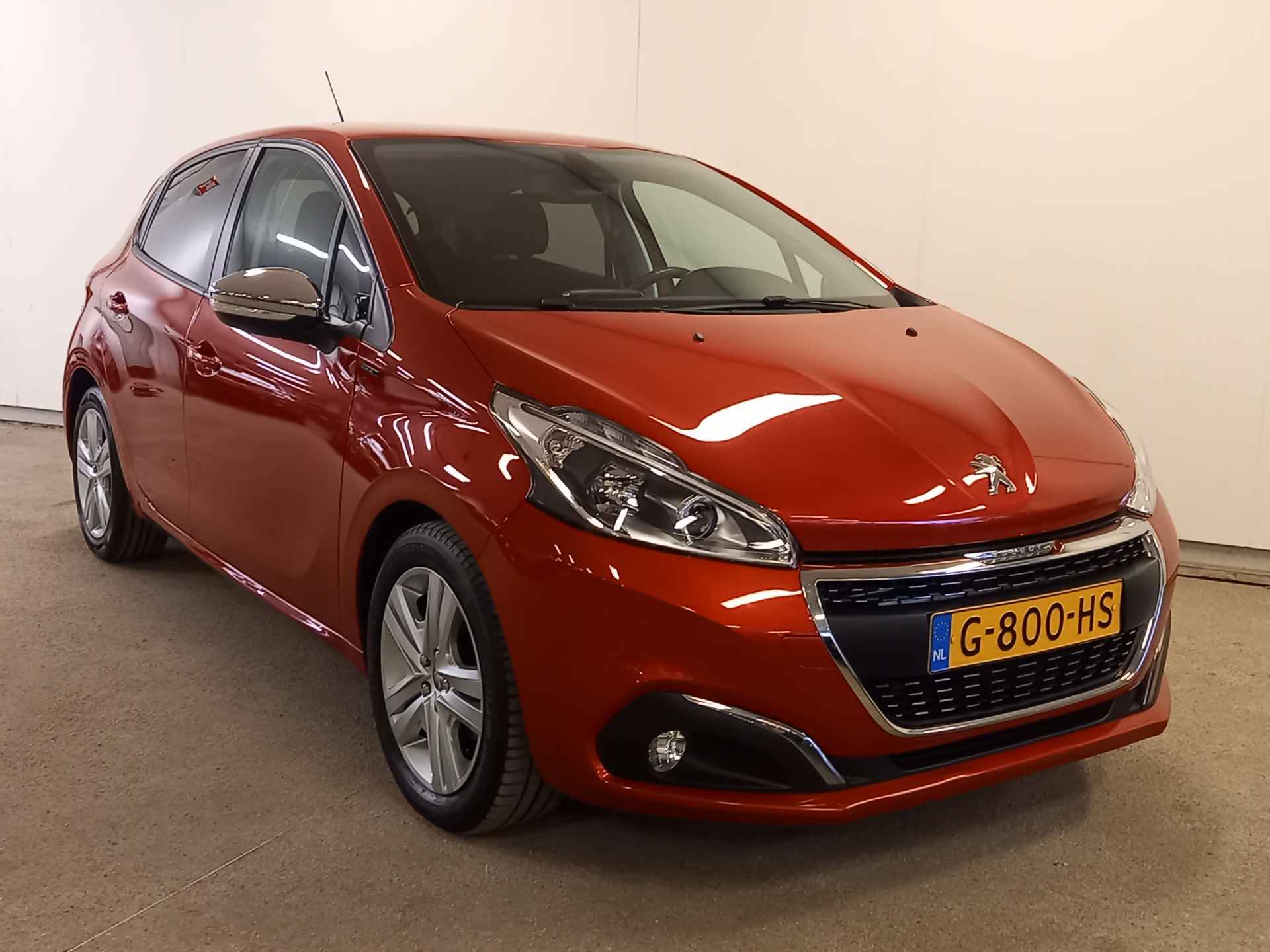 Peugeot 208 1.2 PureTech Signature inclusief trekhaak! - 27/37