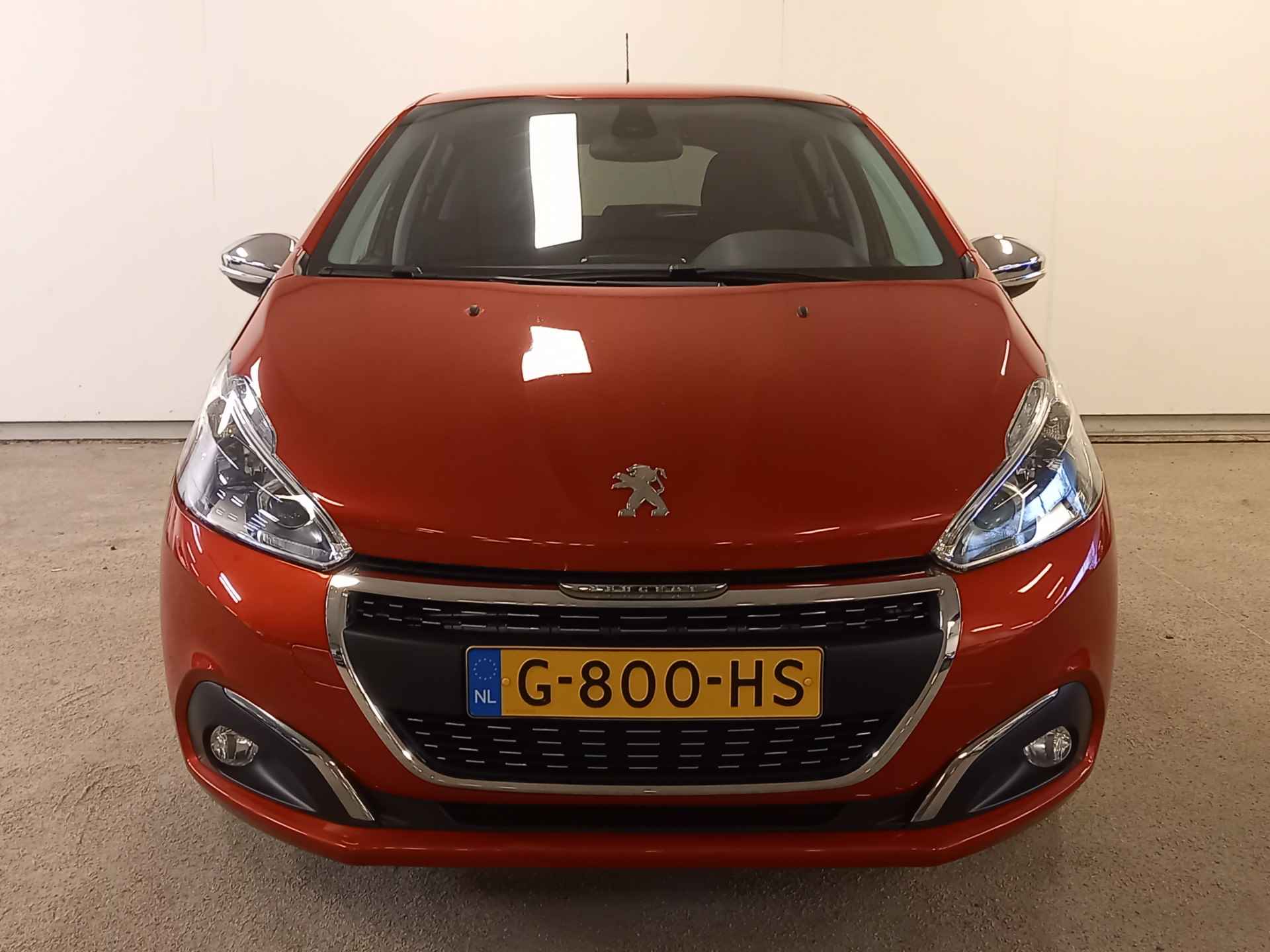 Peugeot 208 1.2 PureTech Signature inclusief trekhaak! - 31/37