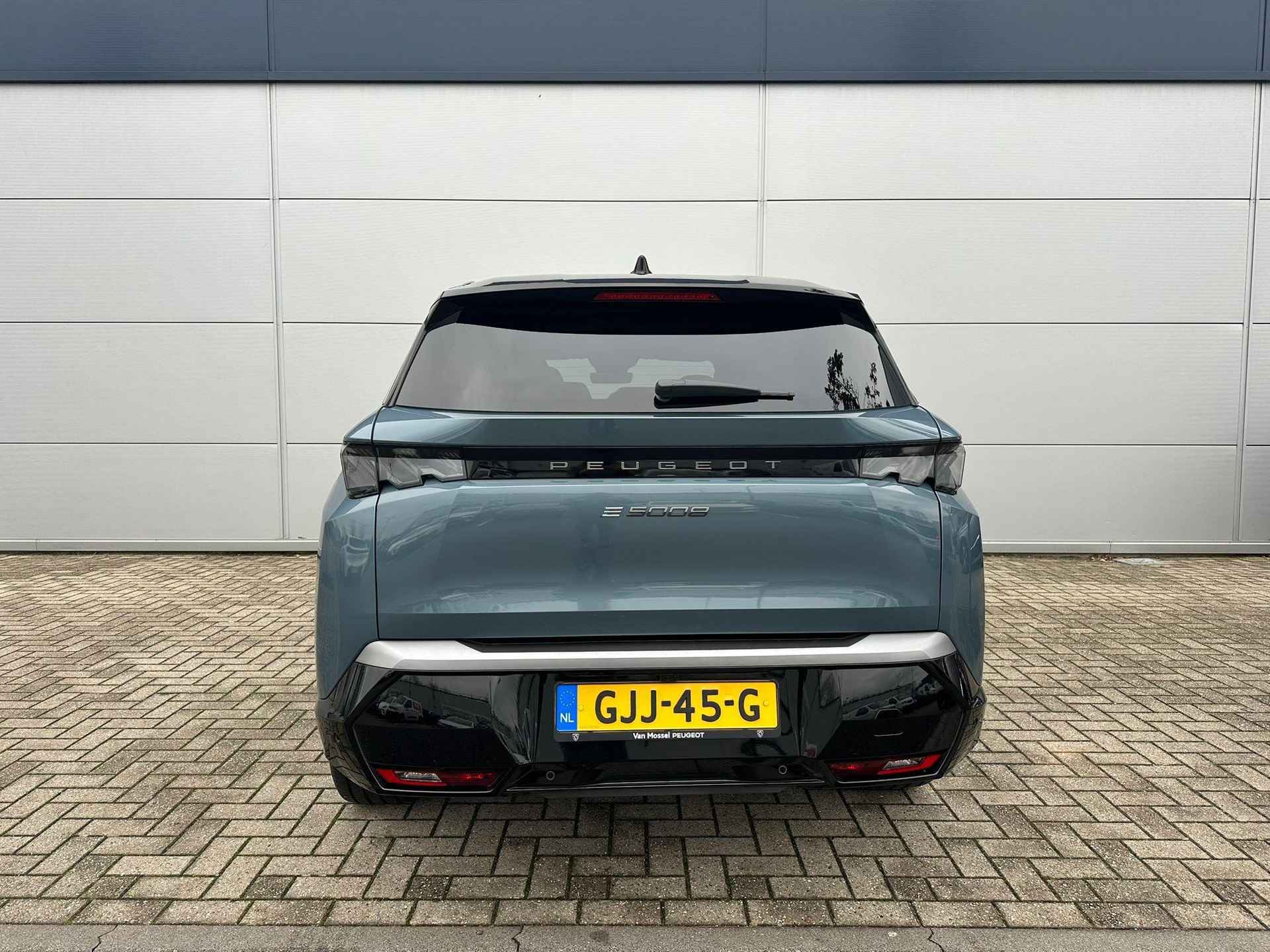 Peugeot e-5008 GT 73 kWh | Panoramisch schuifdak | elektrisch verstelbare stoelen | Massage functie | 360 camera | draadloze Apple Carplay/Android Auto - 5/19