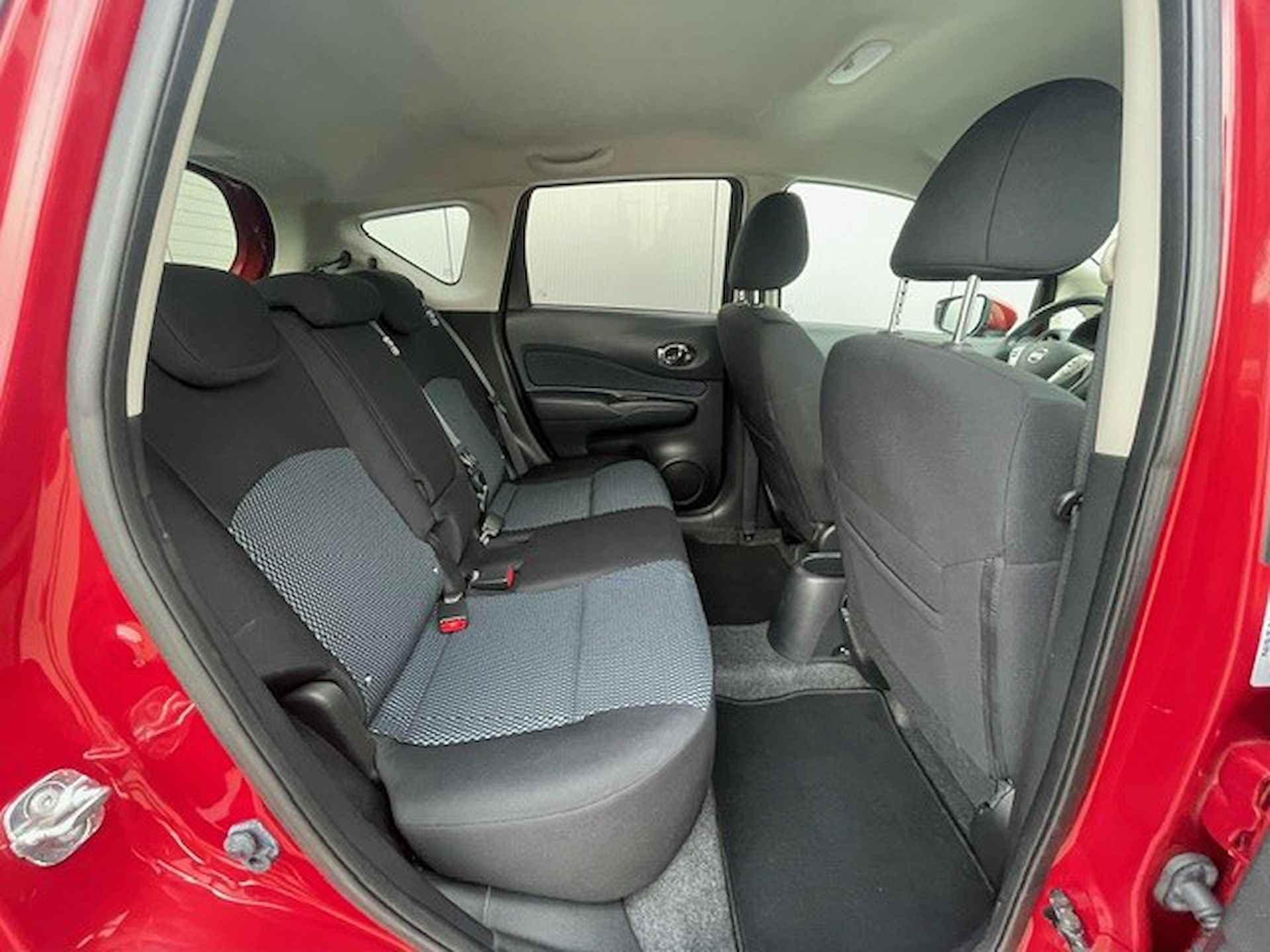 Nissan Note 1.2 Connect Edition + Family Pack Navigatie, Climate Control, Cruise Control, 15"Lm, Keyless Entry - 17/23