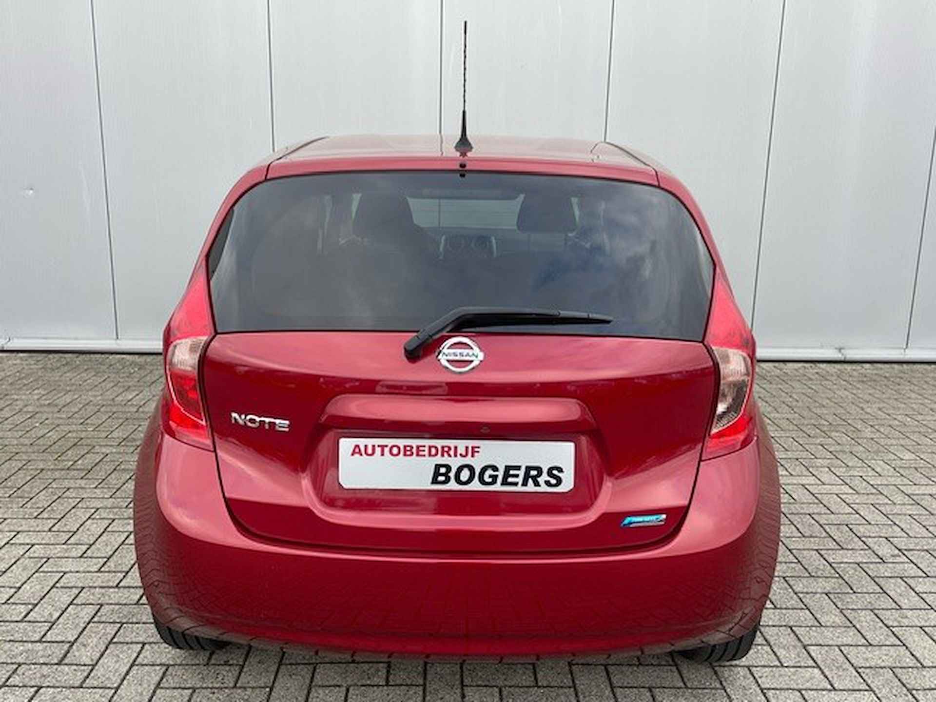 Nissan Note 1.2 Connect Edition + Family Pack Navigatie, Climate Control, Cruise Control, 15"Lm, Keyless Entry - 18/23