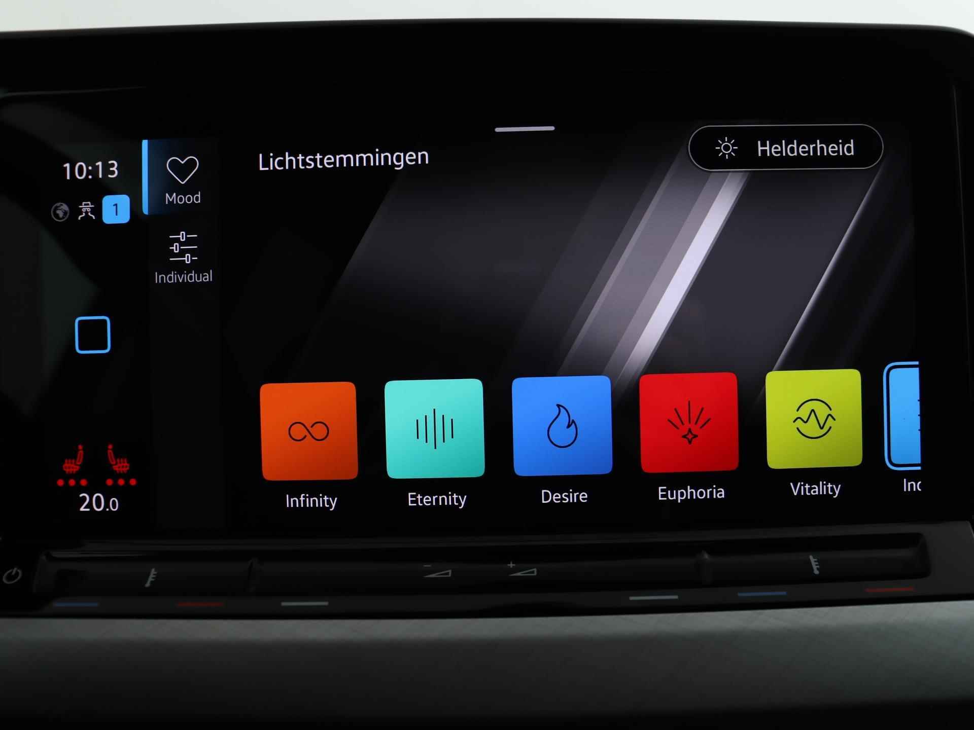 Volkswagen Golf Variant 1.0 eTSI 110PK Life DSG | Navi | Elek. Stoel | PDC | Stoelverwarming | Apple CarPlay | Massagestoel | Adaptive Cruise | Getint Glas | - 44/49