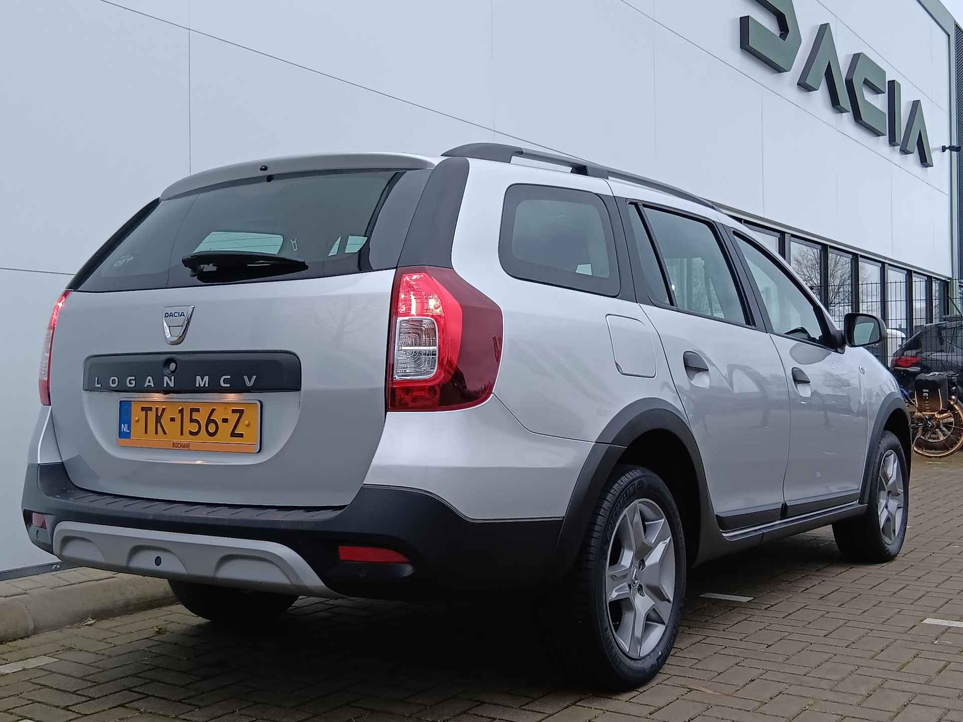 Dacia Logan MCV 0.9 TCe 90 Stepway Achteruitrijcamera / Navigatie - 28/36