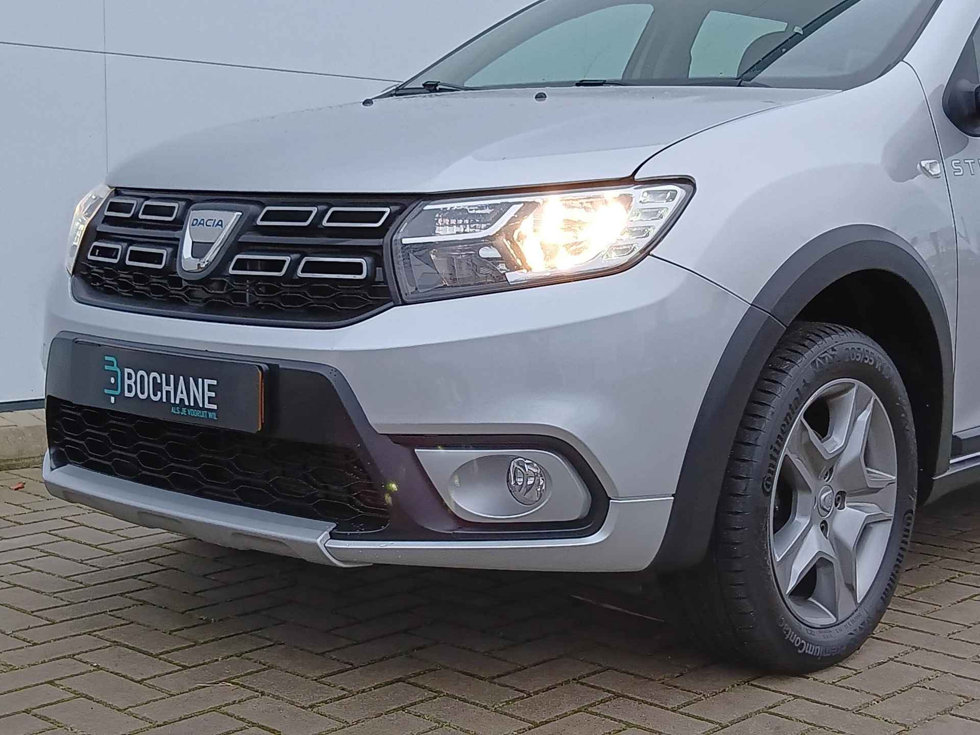 Dacia Logan MCV 0.9 TCe 90 Stepway Achteruitrijcamera / Navigatie - 33/36