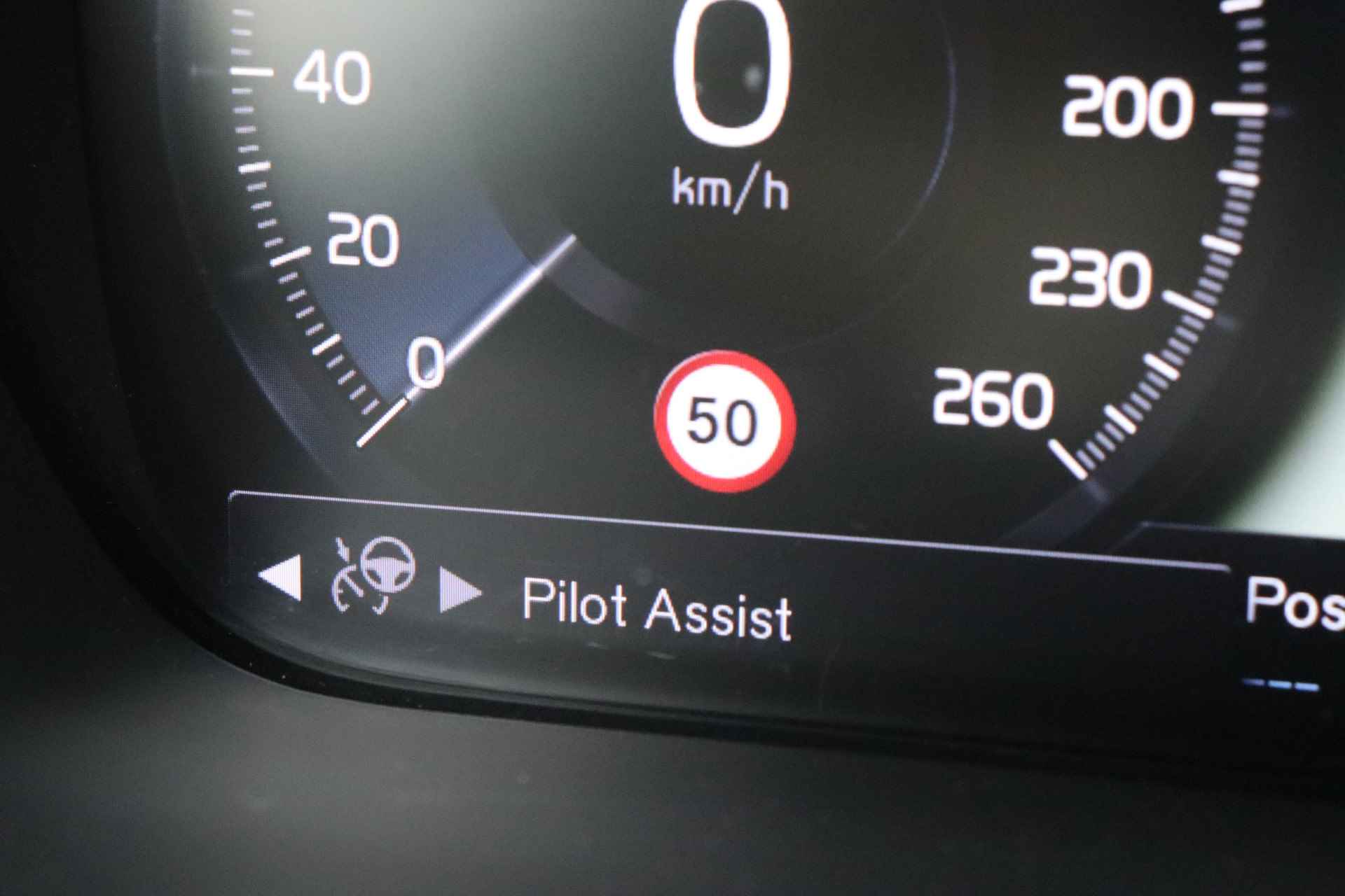 Volvo XC90 T8 AWD Recharge Inscription | Luchtvering | Trekhaak | 360° Camera | Harman Kardon | Head-Up Display | Stoel en Stuurwielverwarm - 40/83