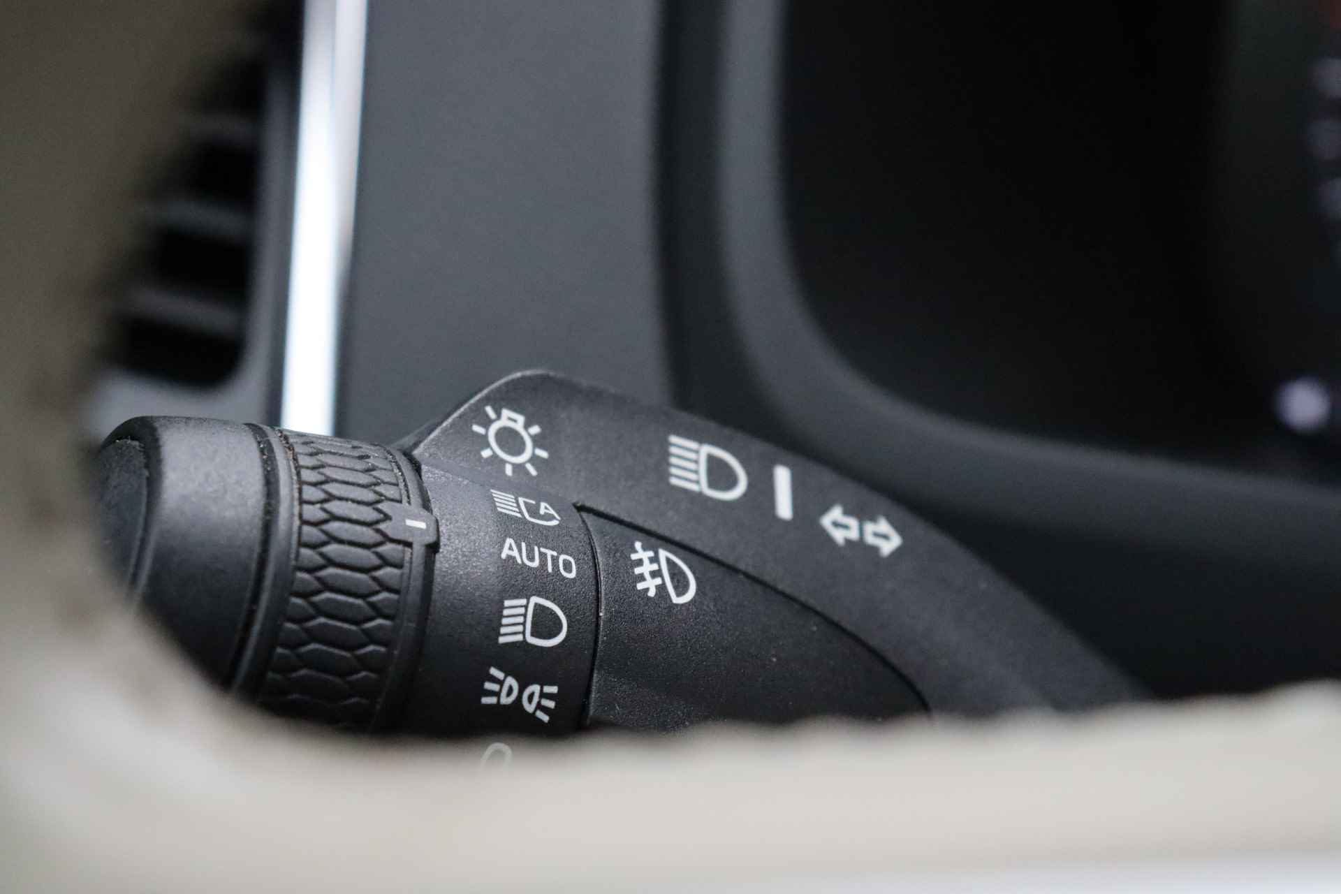 Volvo XC90 T8 AWD Recharge Inscription | Luchtvering | Trekhaak | 360° Camera | Harman Kardon | Head-Up Display | Stoel en Stuurwielverwarm - 41/83