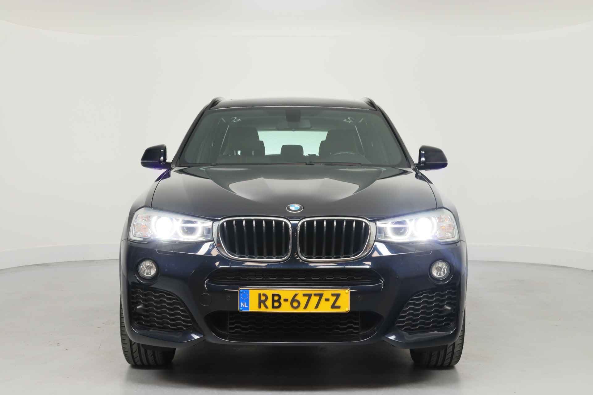 BMW X3 sDrive20i High Executive M Sport Edition | 1e Eigenaar! | Dealer Onderhouden! | LED | Comfort Stoelen | Leder | Pano | Clima | S - 3/38