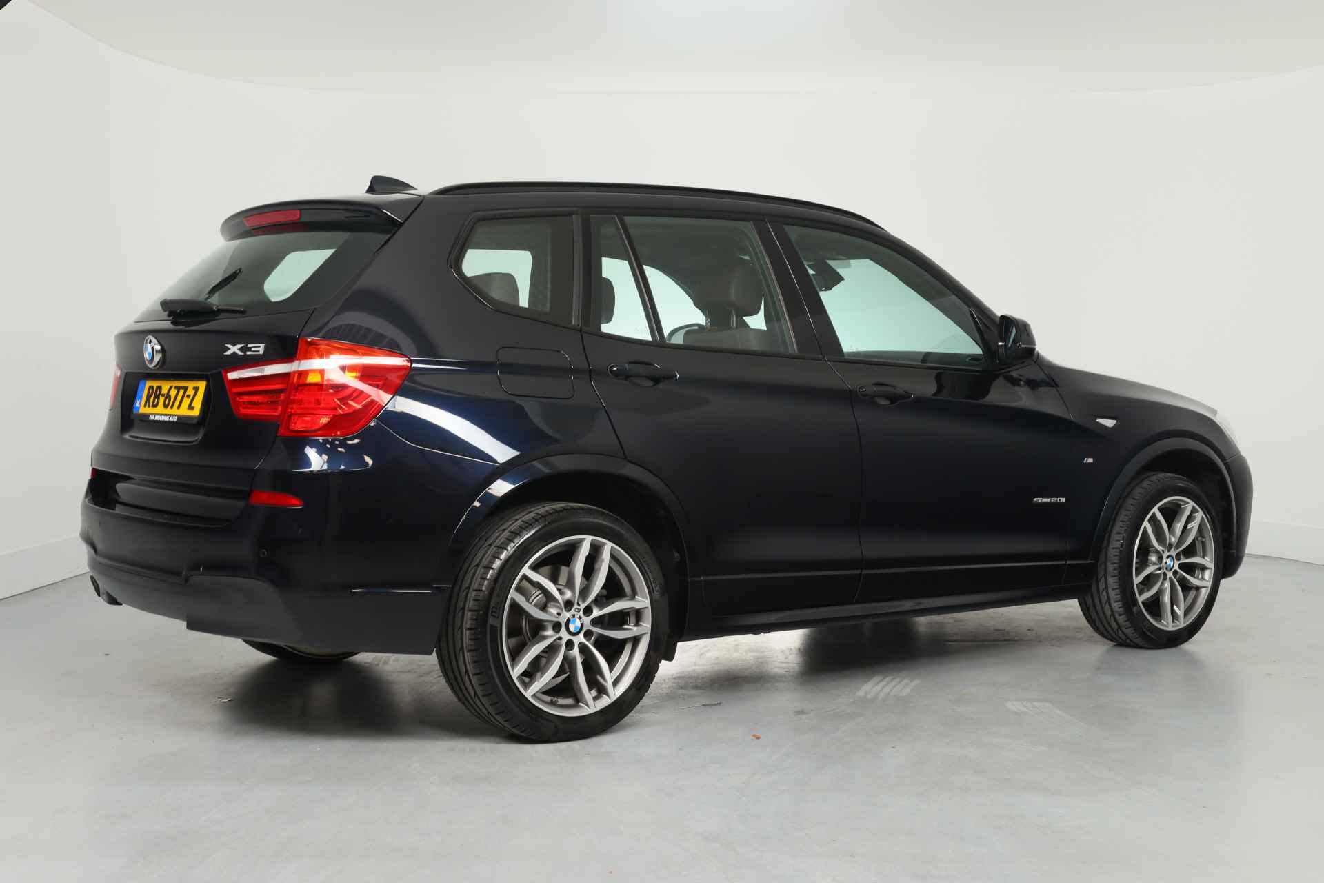 BMW X3 sDrive20i High Executive M Sport Edition | 1e Eigenaar! | Dealer Onderhouden! | LED | Comfort Stoelen | Leder | Pano | Clima | S - 5/38