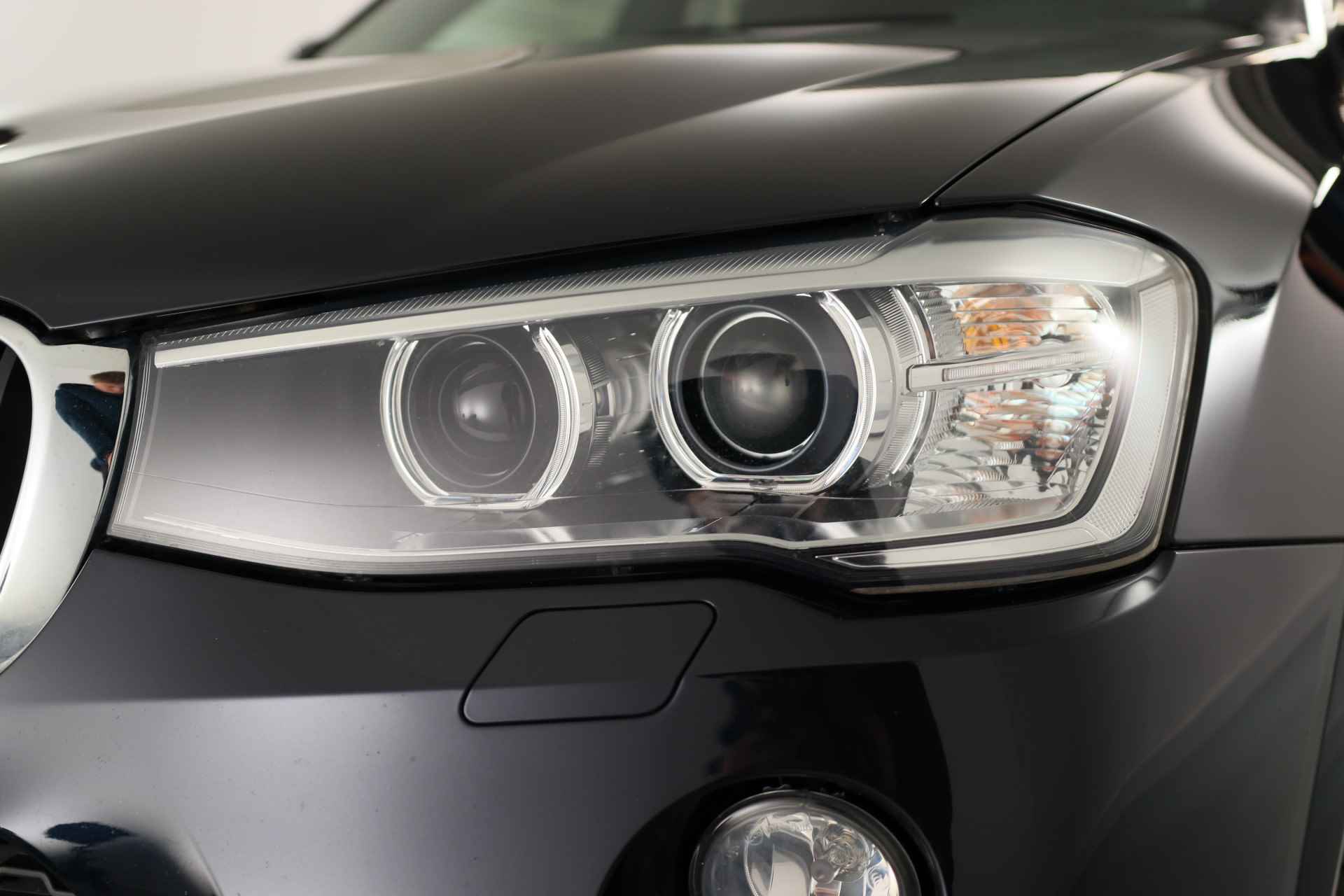 BMW X3 sDrive20i High Executive M Sport Edition | 1e Eigenaar! | Dealer Onderhouden! | LED | Comfort Stoelen | Leder | Pano | Clima | S - 16/38