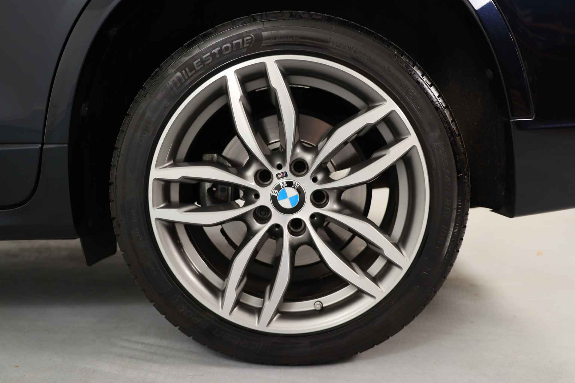 BMW X3 sDrive20i High Executive M Sport Edition | 1e Eigenaar! | Dealer Onderhouden! | LED | Comfort Stoelen | Leder | Pano | Clima | S - 17/38