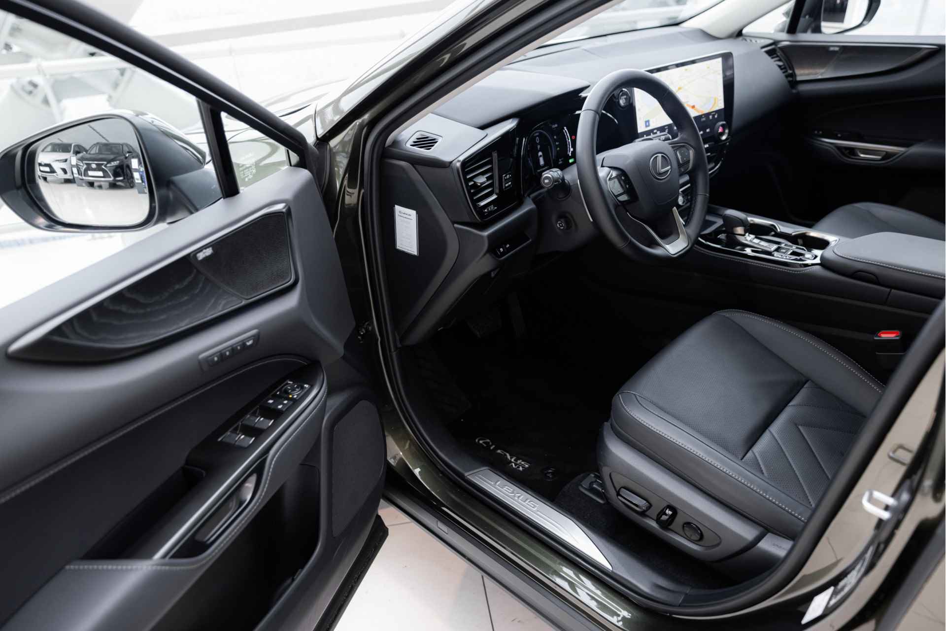 Lexus NX 350h AWD Executive Line | 4x4 | Achteruitrijcamera | Climate Control | Parkeersensoren | - 10/56