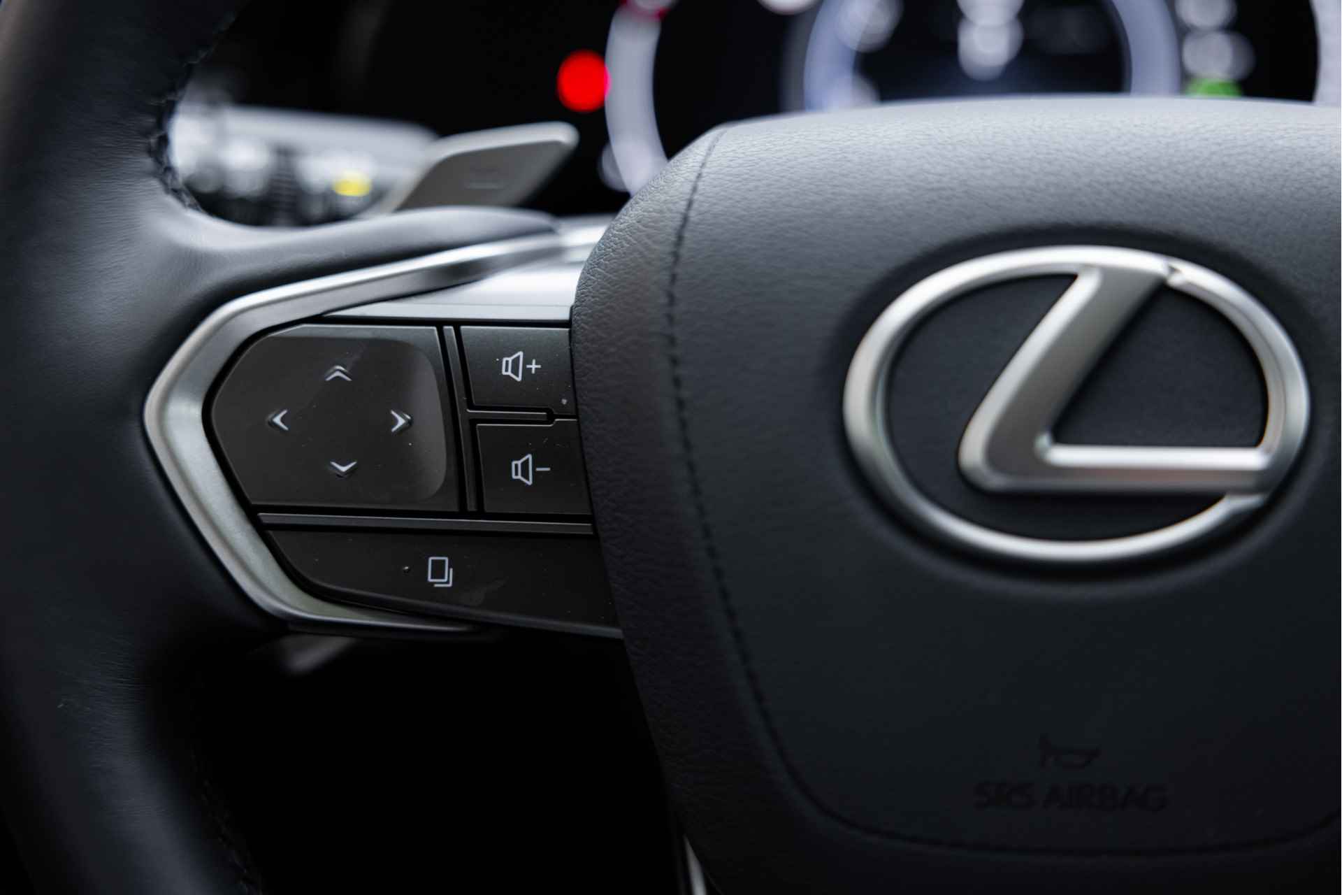 Lexus NX 350h AWD Executive Line | 4x4 | Achteruitrijcamera | Climate Control | Parkeersensoren | - 17/56