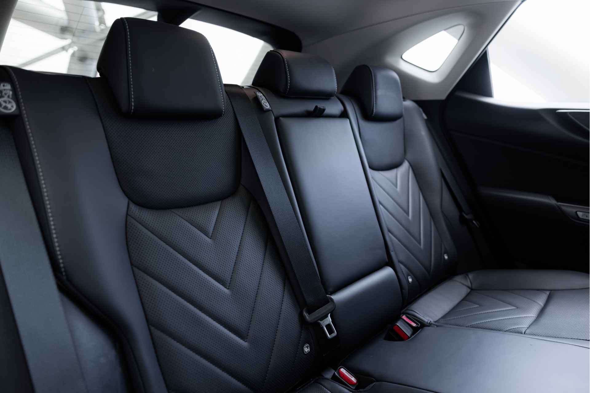 Lexus NX 350h AWD Executive Line | 4x4 | Achteruitrijcamera | Climate Control | Parkeersensoren | - 54/56