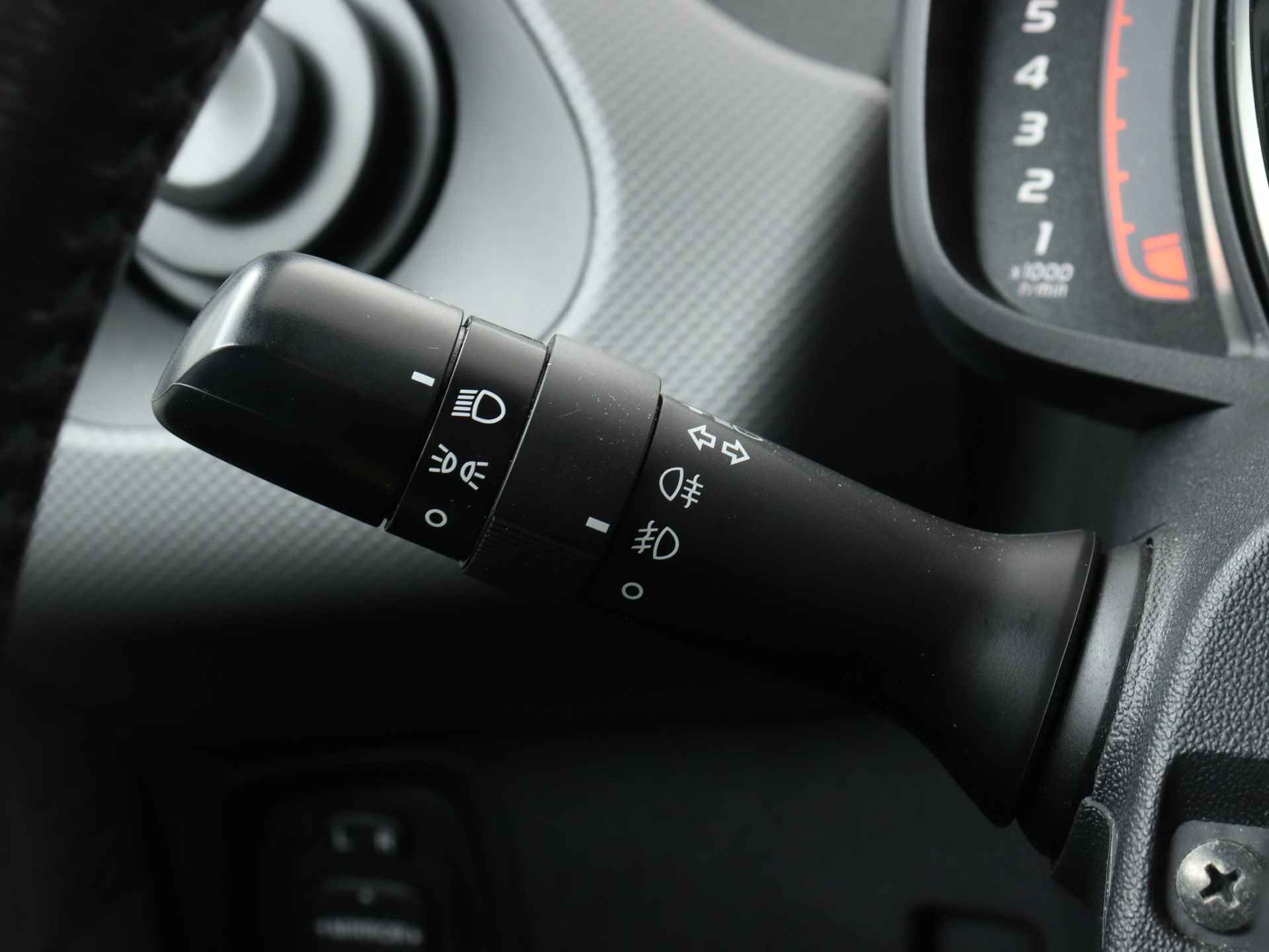 Peugeot 108 1.0 e-VTi Active | Airco | Bluetooth met streaming | Elektr. raam-en spiegelbed. | - 23/40