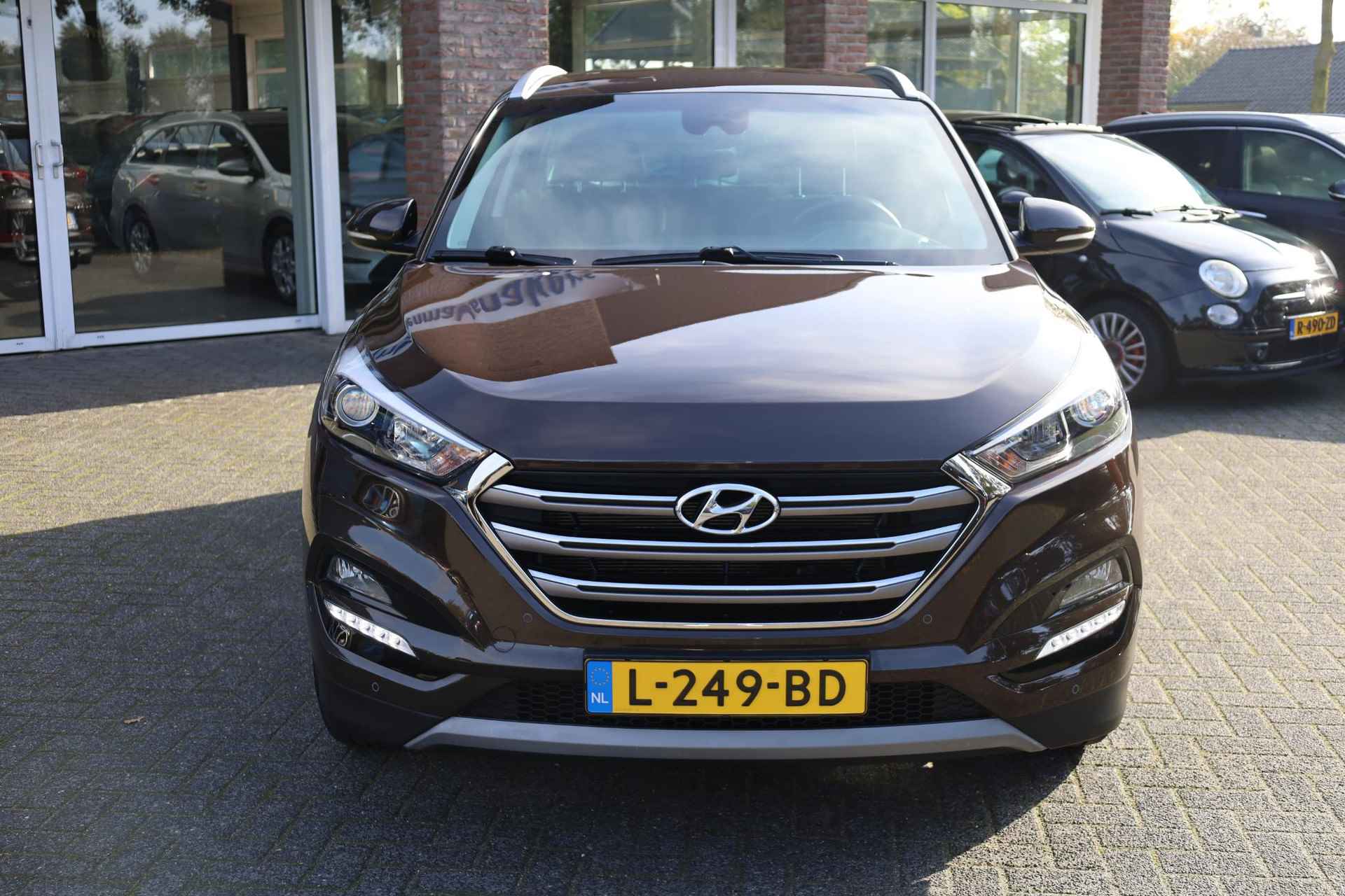 Hyundai Tucson 1.6 GDi Premium CAMERA LEER 4xSTOELVERWARMING TREKHAAK NAVI 17"LMV 2xKEYLESS ENZ - 59/62