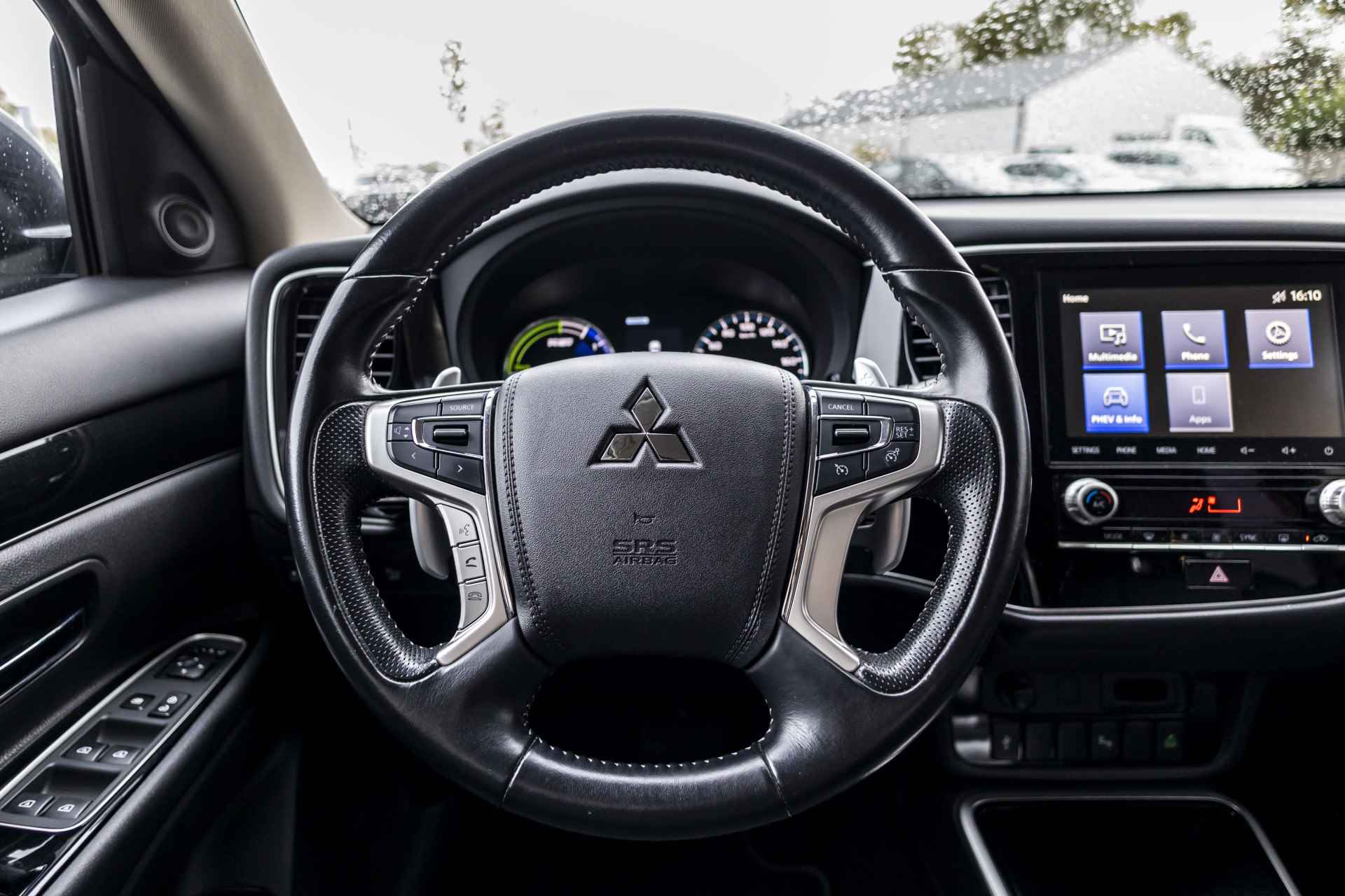 Mitsubishi Outlander 2.4 PHEV Intense | CAM | Carplay | Eerste eig. | NL Auto | Keyless | 18" | Stoelverw. | LED | - 8/36