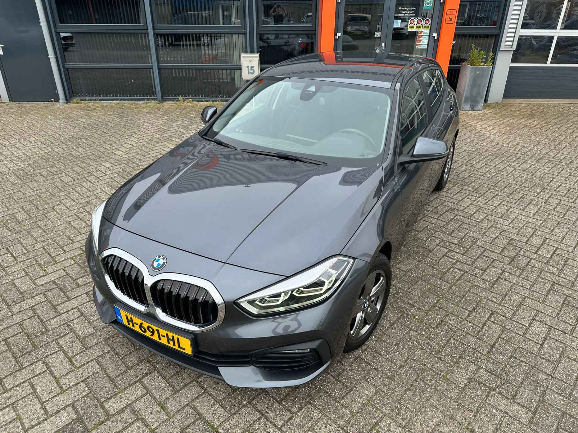 BMW 1-serie 118i Executive Edition NL-Auto 1e eigenaar / Apple/Android Carplay / Parkeersensoren v+a / Navi / Cruise control / Led koplampen - 15/22