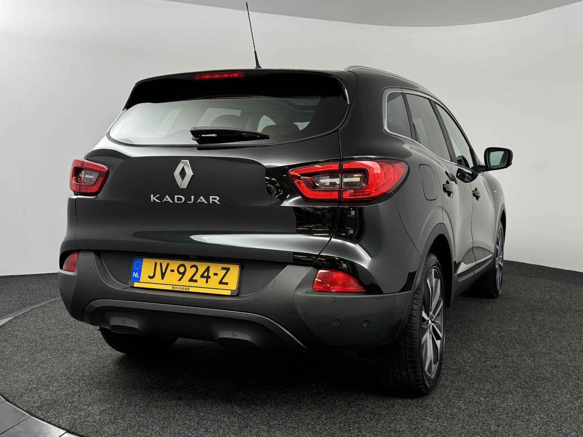 Renault Kadjar 1.2 TCe 130 Bose | Panoramadak | Stoelverwarming | PDC V+A + Camera | 1e eigenaar + dealer onderhouden! - 4/52