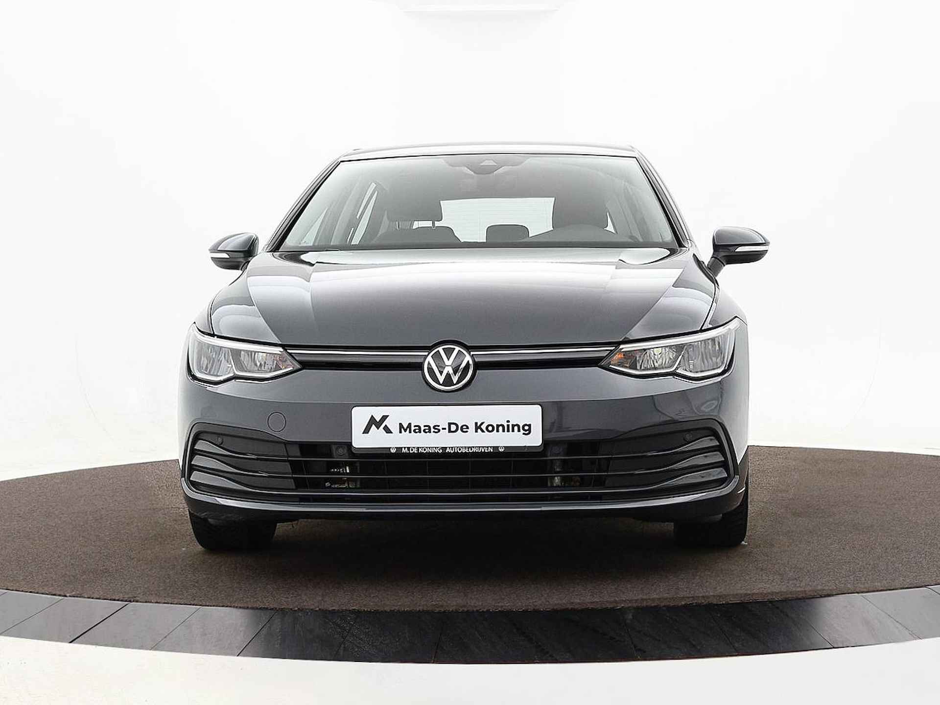 Volkswagen Golf 1.0 TSI 110pk Life | Apple Car Play | Navigatie | ACC | P-Sensoren | 16"Velgen | Sfeerverlichting | Verkeersbordenherkenning | Garantie t/m 28-09-2024 of 100.000km - 3/34