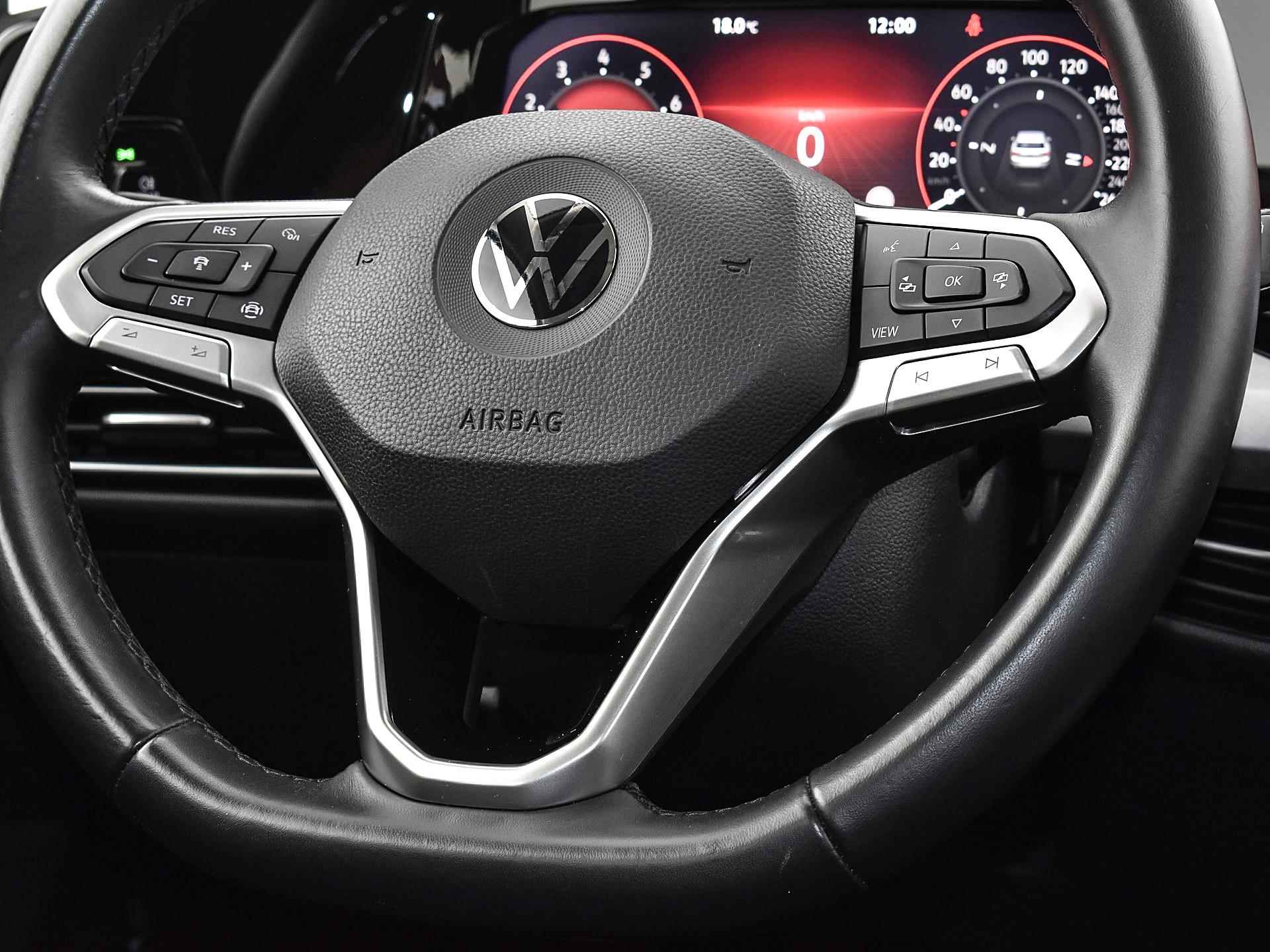 Volkswagen Golf 1.0 TSI 110pk Life | Apple Car Play | Navigatie | ACC | P-Sensoren | 16"Velgen | Sfeerverlichting | Verkeersbordenherkenning | Garantie t/m 28-09-2024 of 100.000km - 22/34