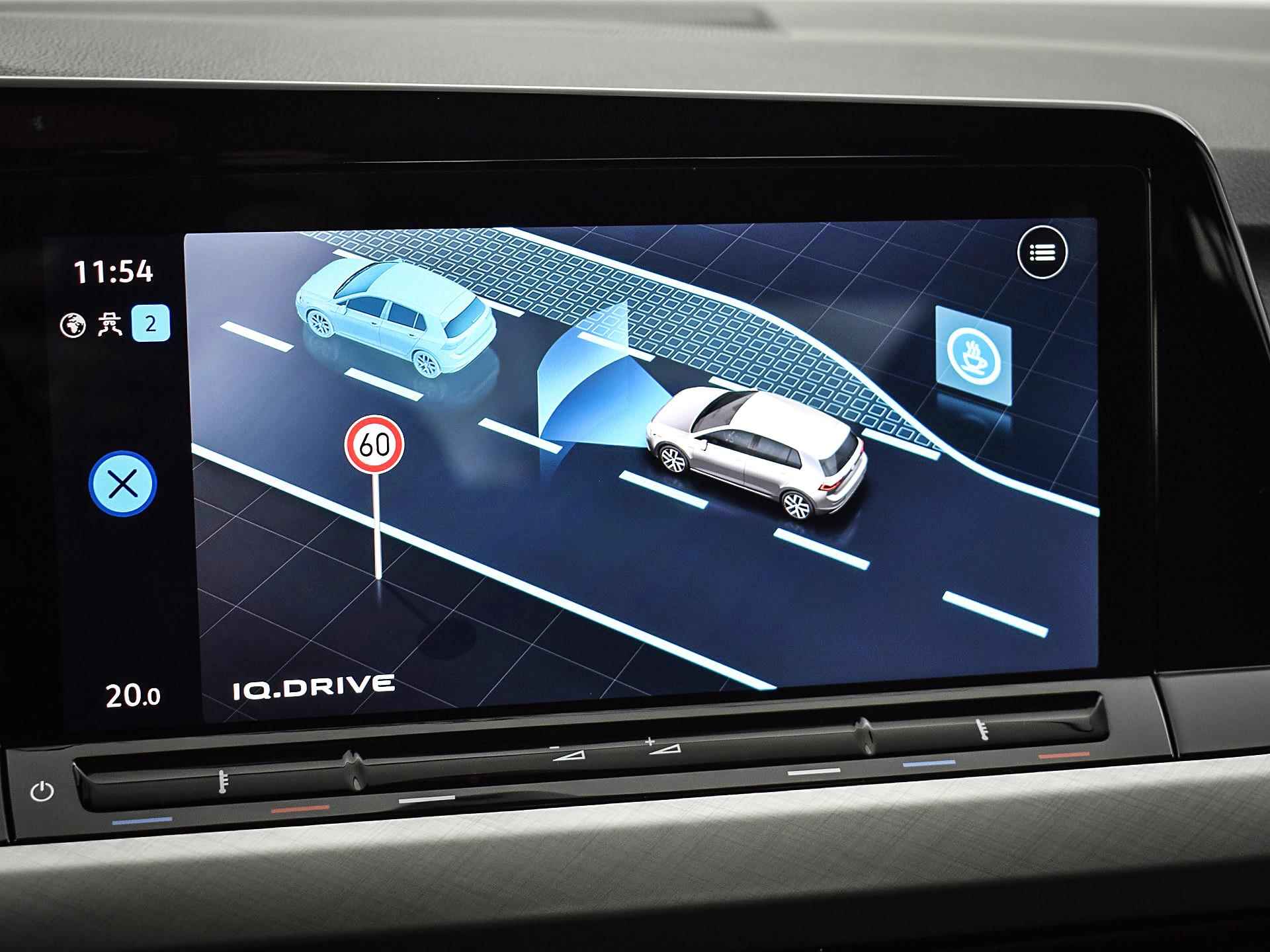 Volkswagen Golf 1.0 TSI 110pk Life | Apple Car Play | Navigatie | ACC | P-Sensoren | 16"Velgen | Sfeerverlichting | Verkeersbordenherkenning | Garantie t/m 28-09-2024 of 100.000km - 25/34