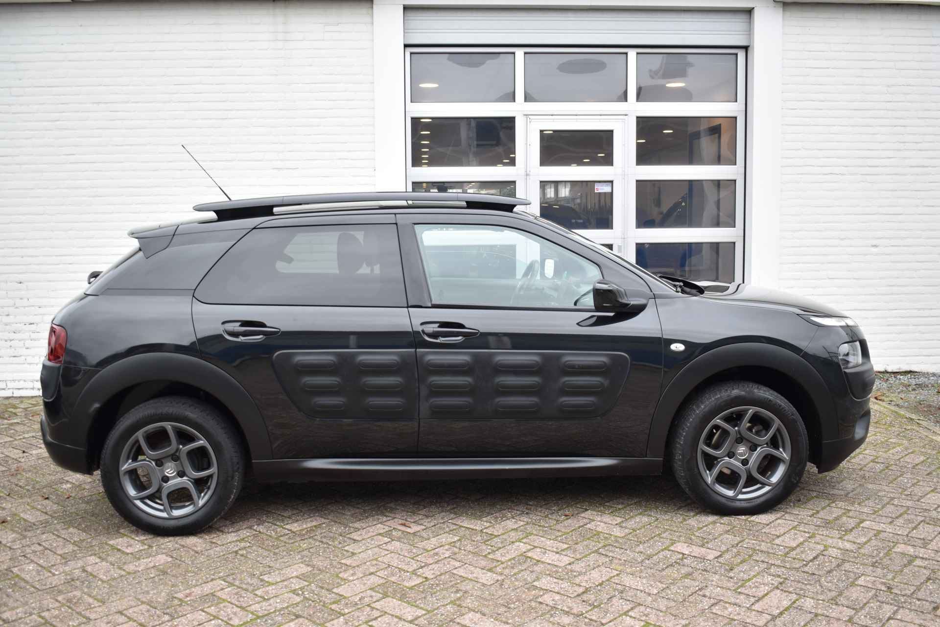 Citroën C4 Cactus PureTech 82 Shine Navi | Airco | Trekhaak | Parkeerhulp | * - 11/19