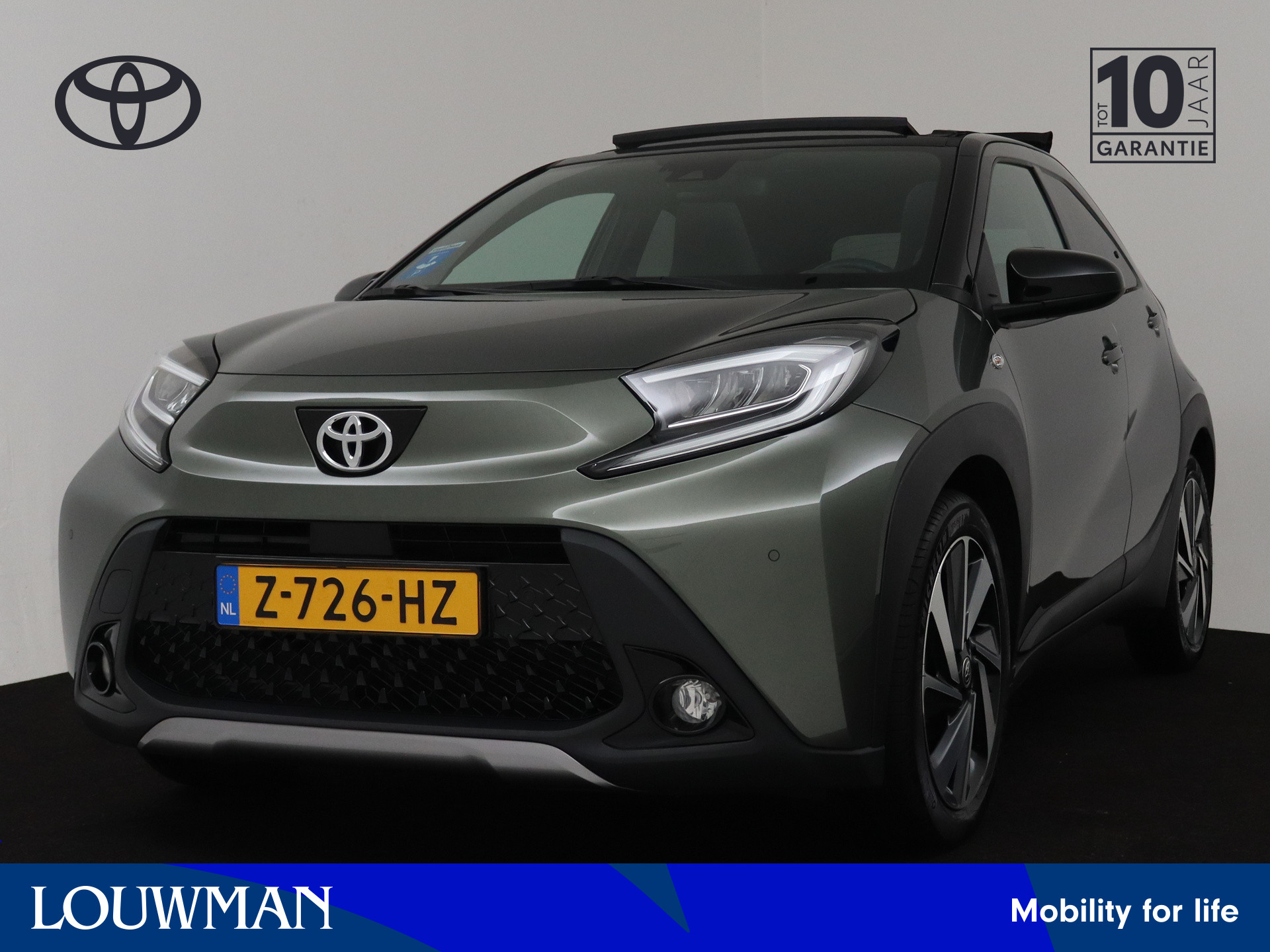 Toyota Aygo X 1.0 VVT-i MT Premium Limited | JBL | Cabriodak | Parkeersensoren | Smart Entry | Arnhem Paul Evers bij viaBOVAG.nl