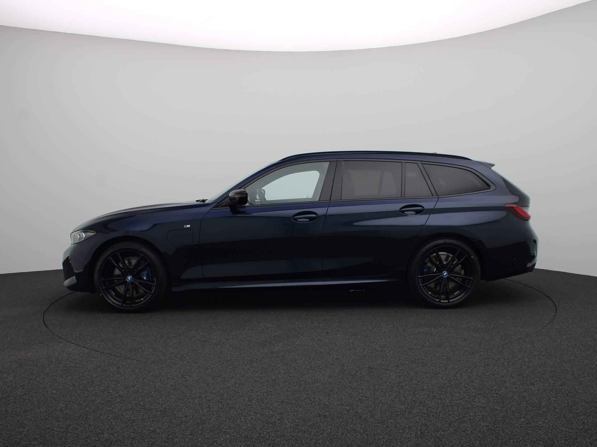 BMW 3 Serie Touring 320e | M Sportpakket Pro | Travel Pack | Comfort Pack | Innovation Pack - 4/34