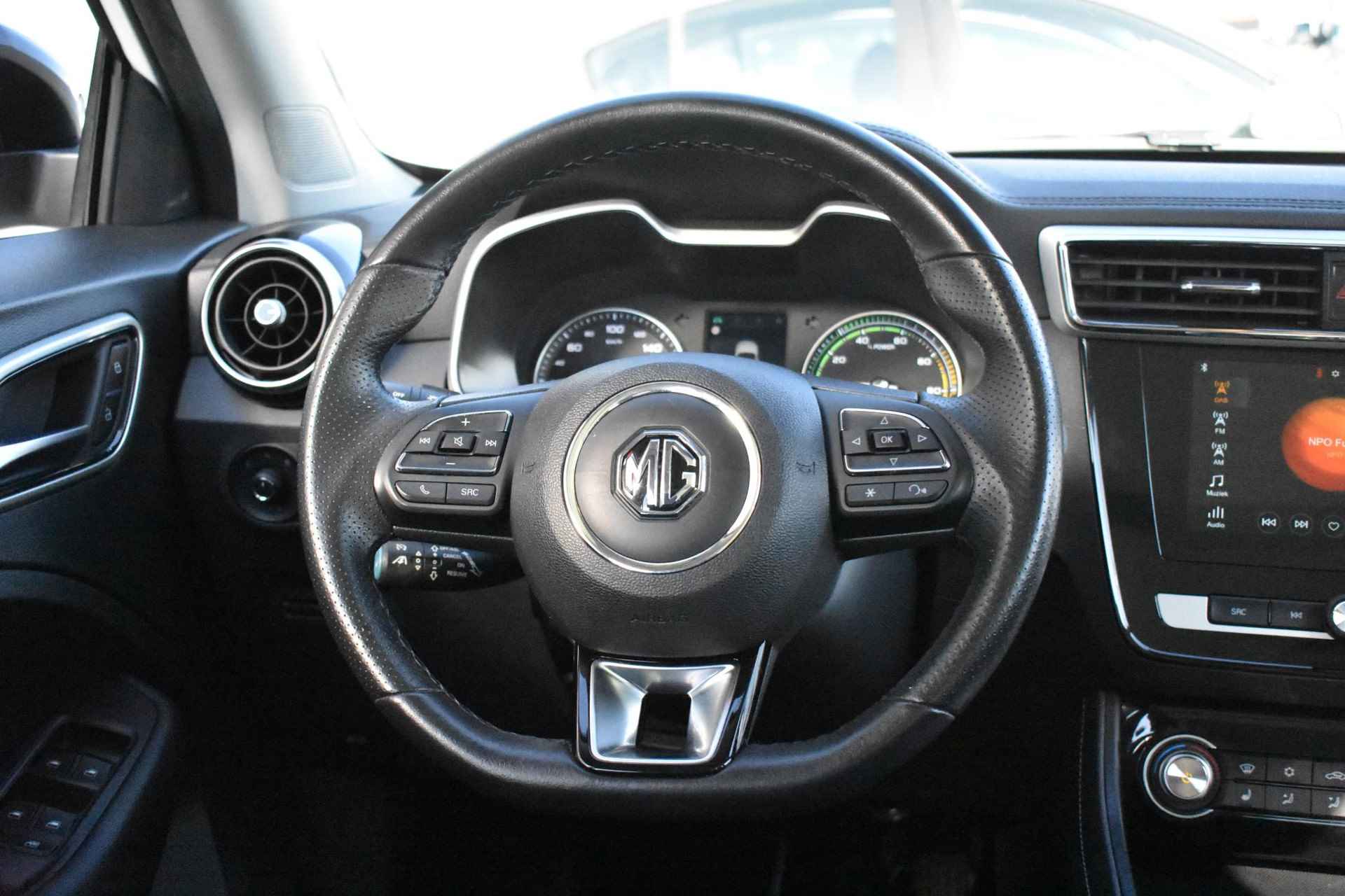 MG ZS EV Luxury 45 kWh 143pk | Leder | Panorama-dak | Stoelverwarming | Navigatie | Apple Carplay & Android Auto | 1e eigenaar | Automaat - 21/39
