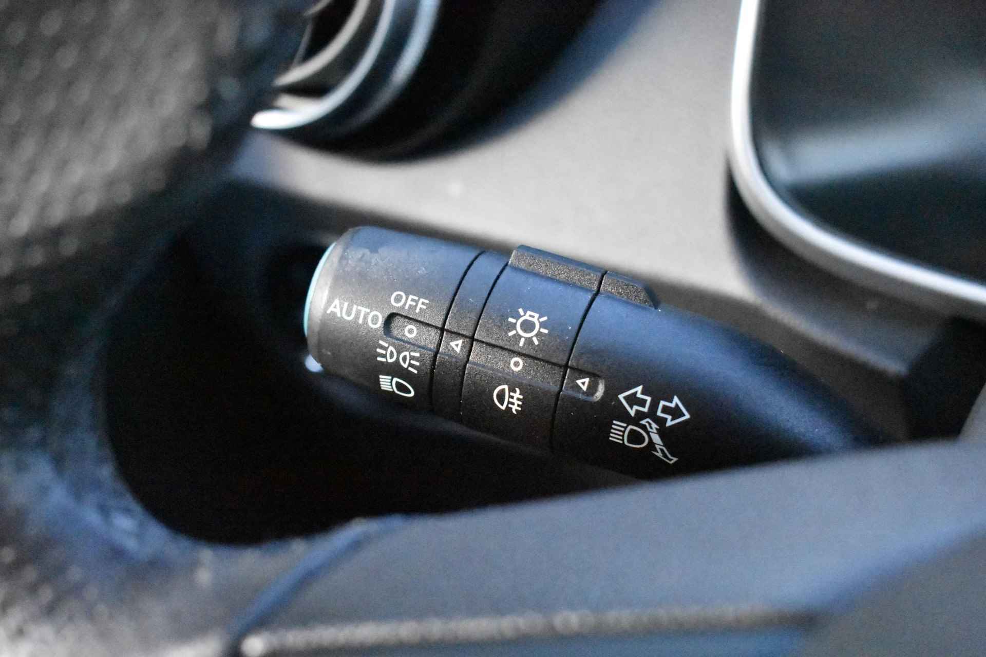 MG ZS EV Luxury 45 kWh 143pk | Leder | Panorama-dak | Stoelverwarming | Navigatie | Apple Carplay & Android Auto | 1e eigenaar | Automaat - 32/39