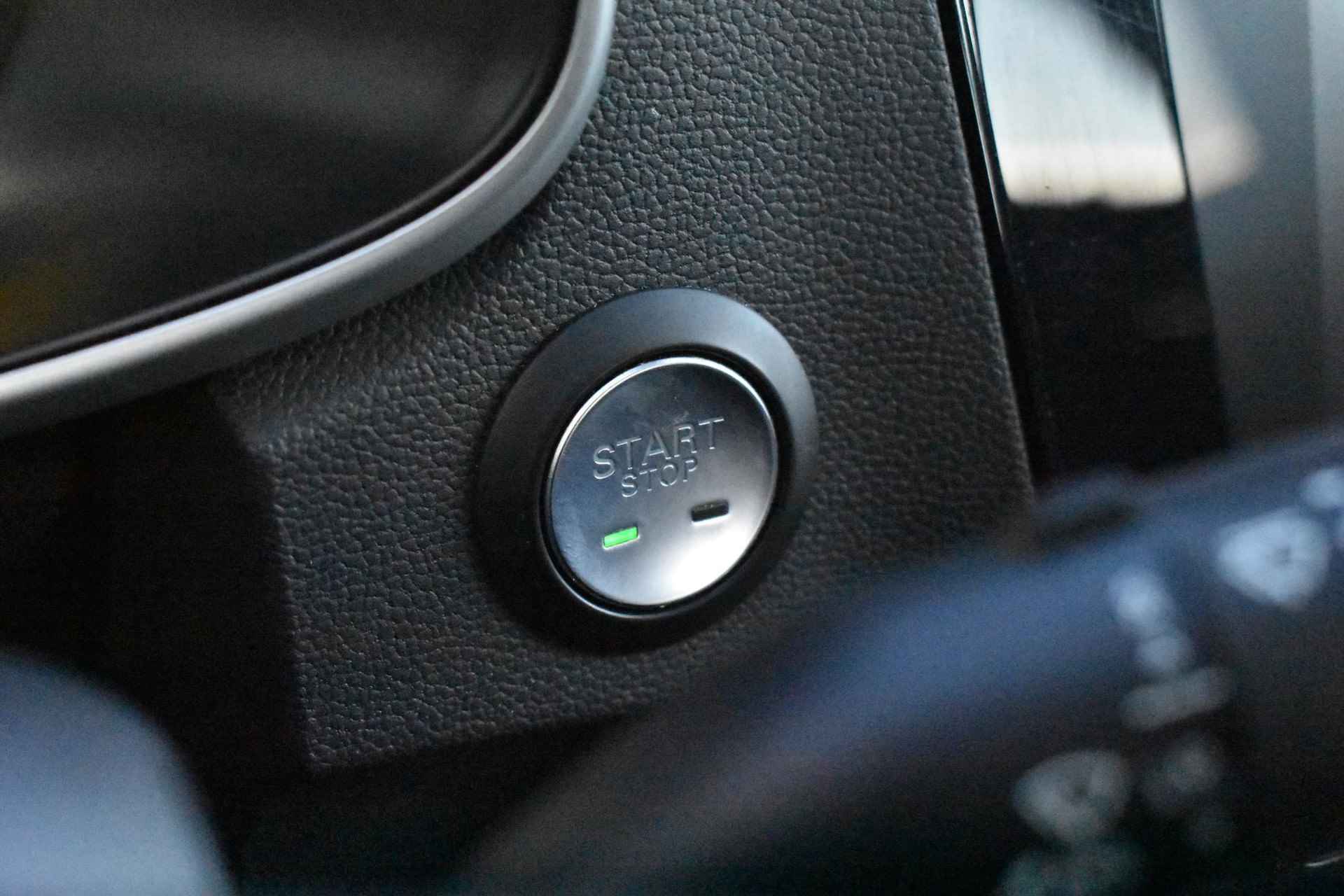 MG ZS EV Luxury 45 kWh 143pk | Leder | Panorama-dak | Stoelverwarming | Navigatie | Apple Carplay & Android Auto | 1e eigenaar | Automaat - 35/39