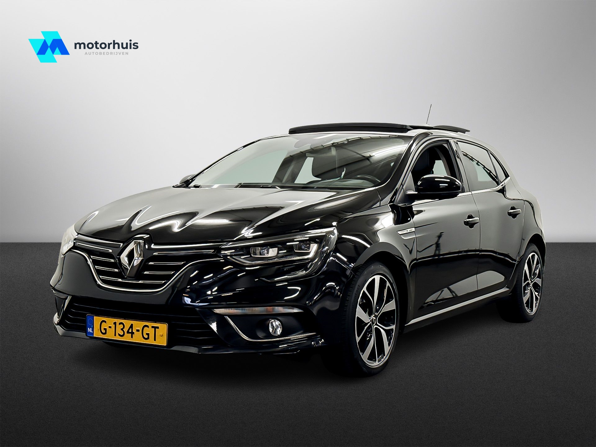 RENAULT Mégane Hatchback 1.3 TCe 130PK BOSE NAVI SCHUIFDAK FULL LED PDC TEL HUD NAP