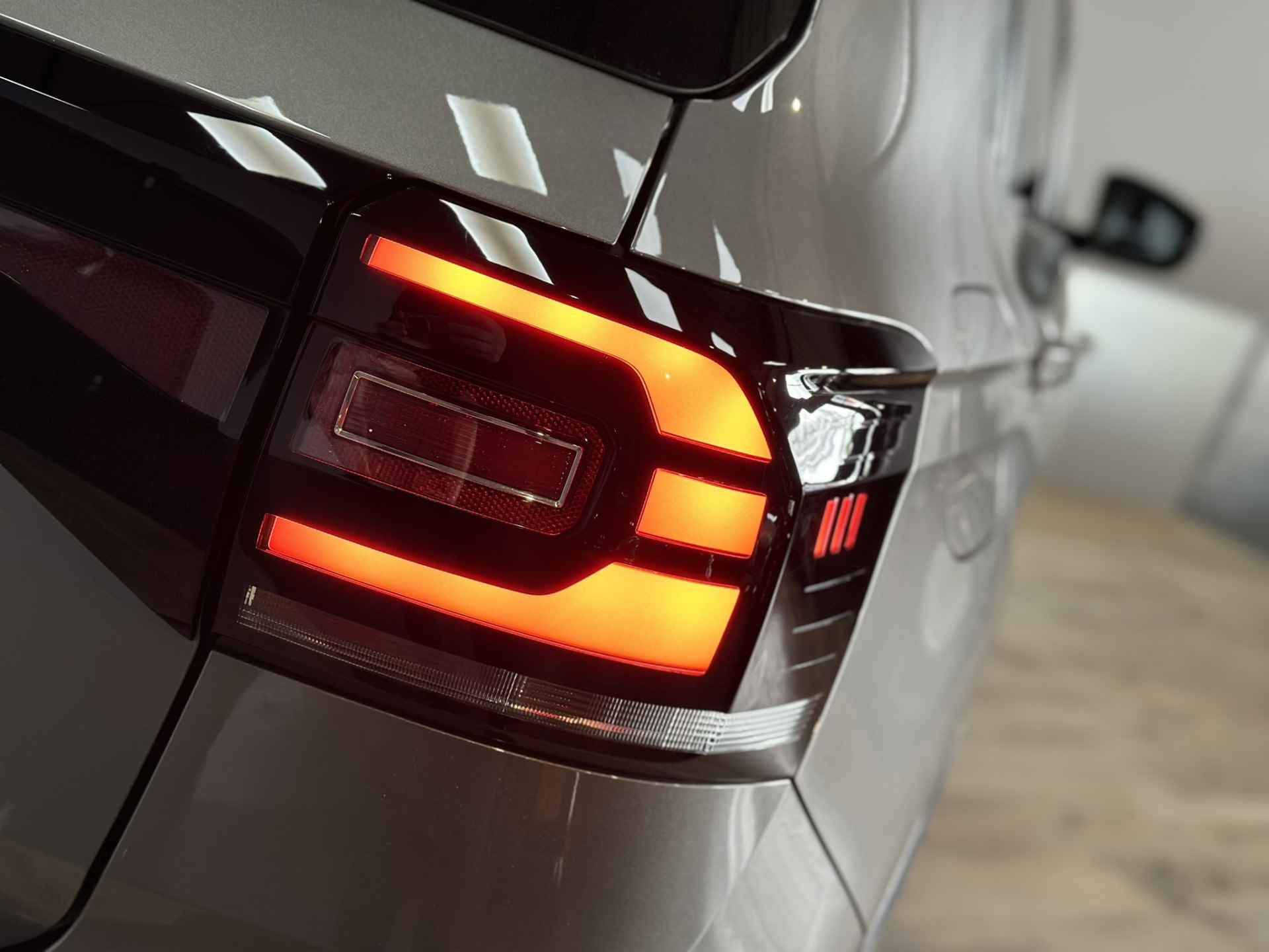 Volkswagen T-Cross 1.0 TSI Style LED | Automaat | Camera | Adaptive cruise | 17" velgen | Navigatie | Apple Carplay Android Auto | Isofix | NAP | - 12/37