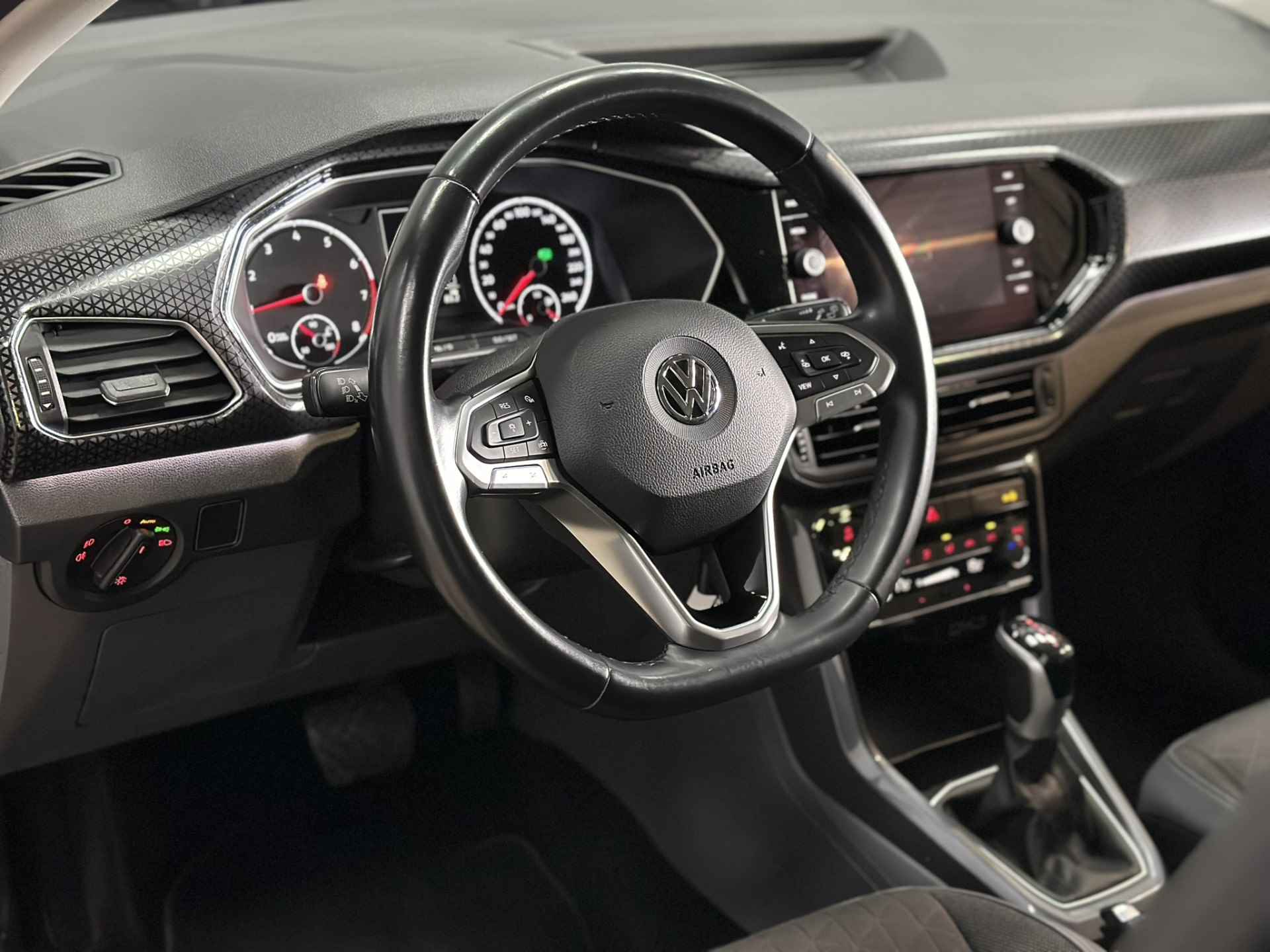 Volkswagen T-Cross 1.0 TSI Style LED | Automaat | Camera | Adaptive cruise | 17" velgen | Navigatie | Apple Carplay Android Auto | Isofix | NAP | - 15/37
