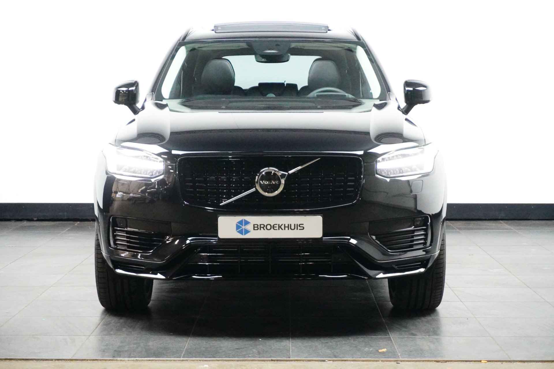 Volvo XC90 T8 Recharge AWD Ultra Dark | Luchtvering | Bowers & Wilkins | 360° Camera | Massage | Ventilatie | Panoramadak | Head-up display - 4/38