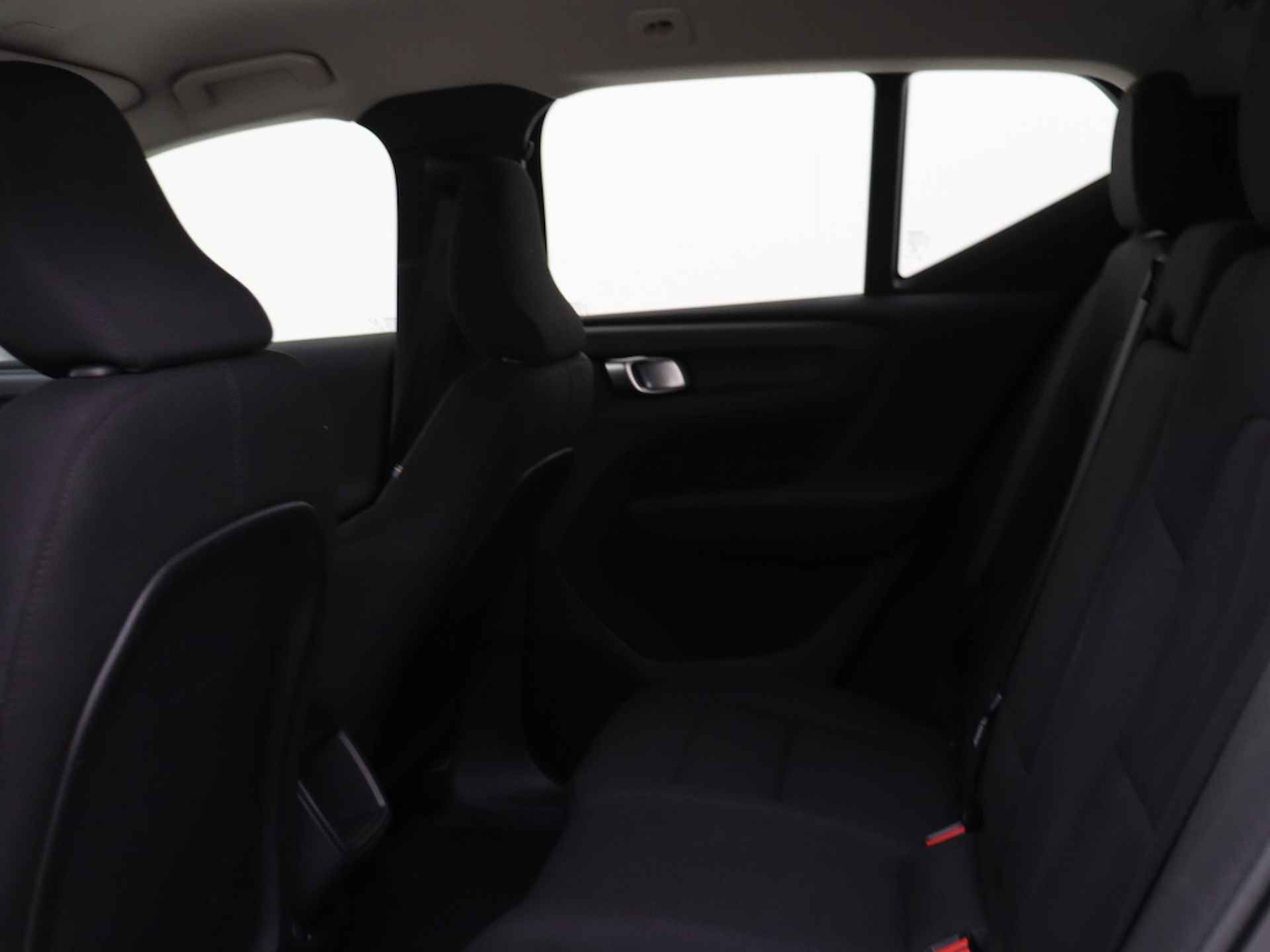 Volvo XC40 1.5 T2 Momentum. Core | Sensus navigatiepakket | Stoel en stuurw - 9/35