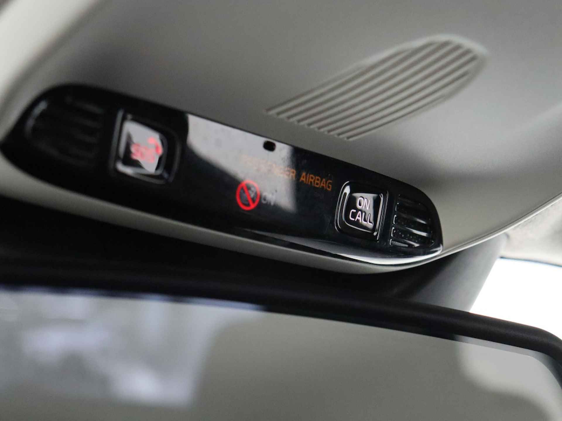 Volvo XC40 1.5 T2 Momentum. Core | Sensus navigatiepakket | Stoel en stuurw - 31/35
