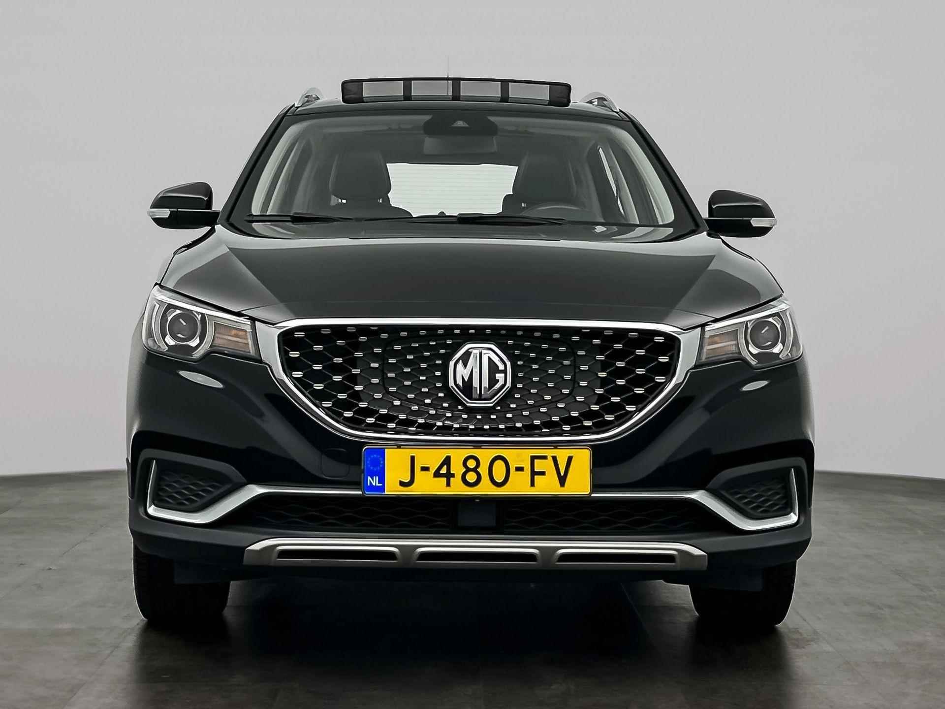 MG ZS EV Luxury 45 kWh | Panorama Schuif/Kanteldak | Leder | Apple Carplay & Android Auto | Camera - 6/29